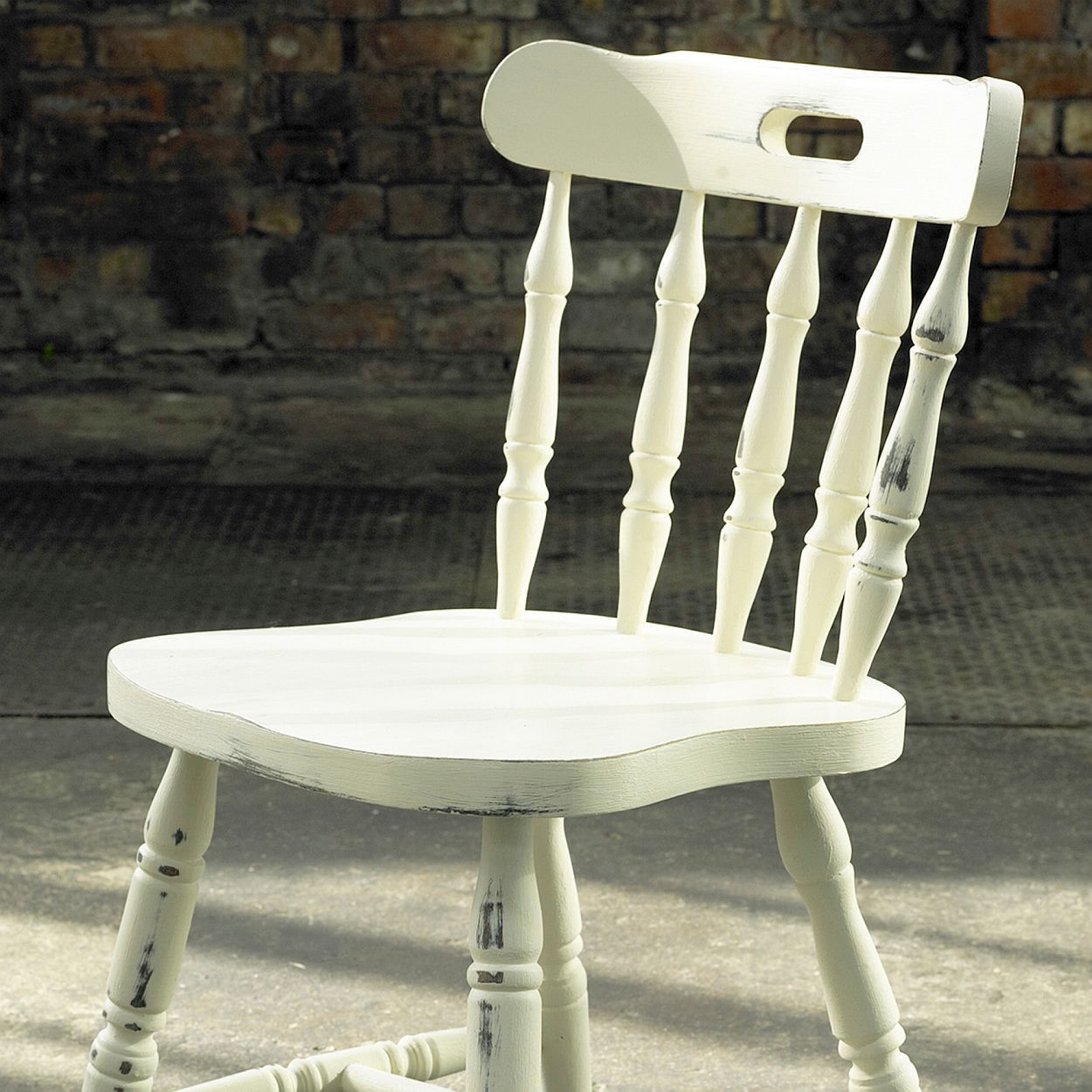 Rust-Oleum Chalky Furniture Spray Clotted Cream 400Ml