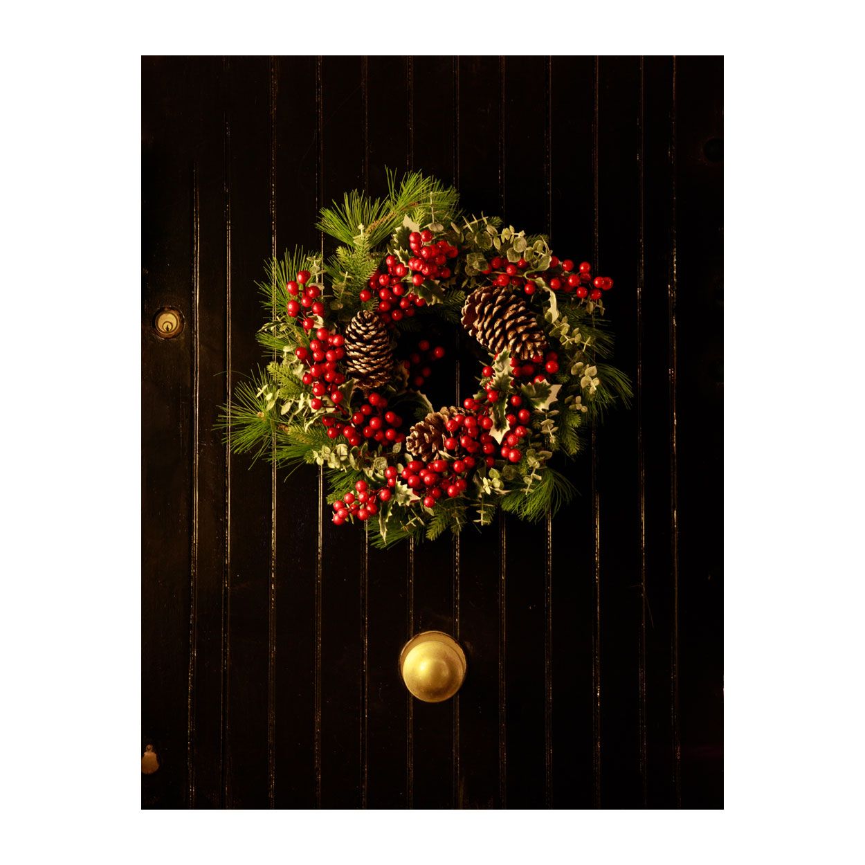 Red Berry Wreath With Pinecones 55Cm