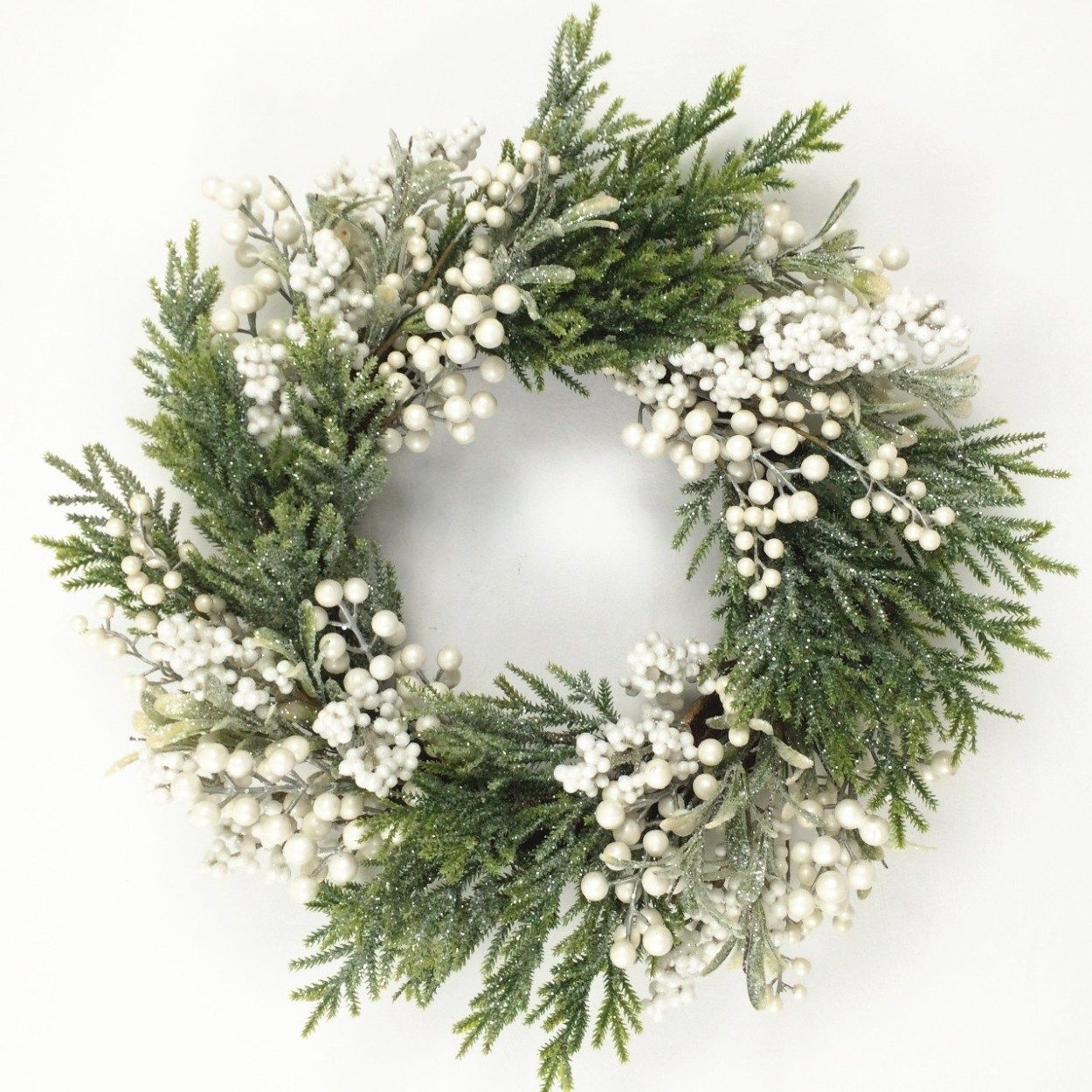 Wreath With Berries 50cm