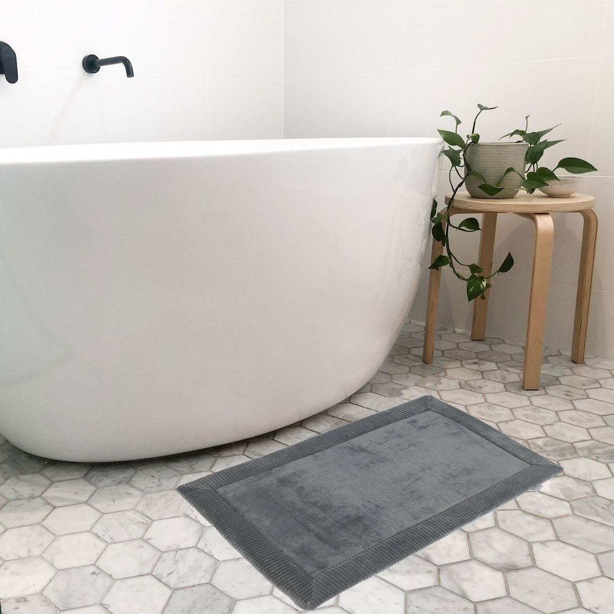 Fleece Framed Dark Grey Bath Mat