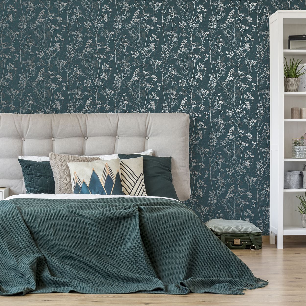 Hedgerow Teal Wallpaper