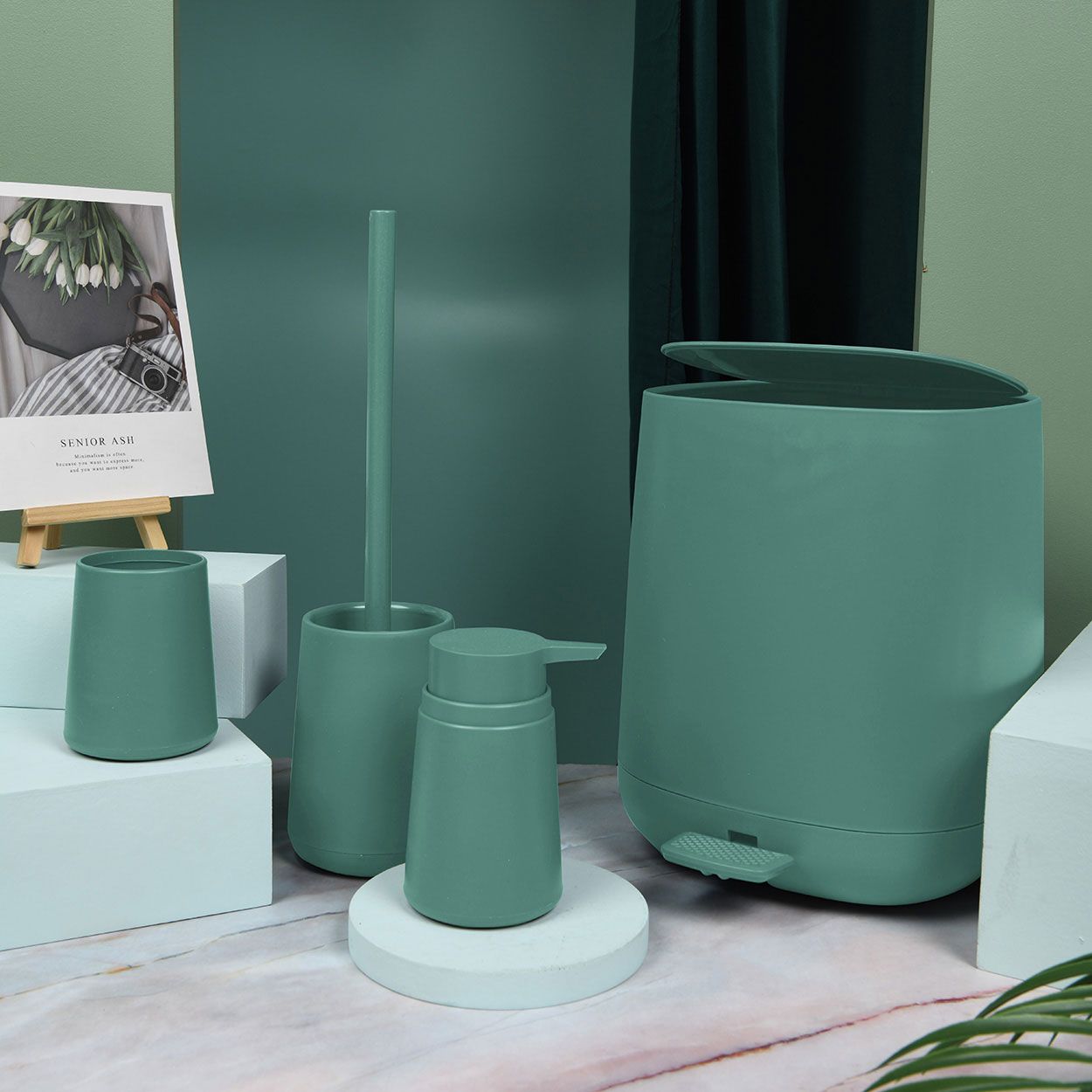Toilet Brush & Holder Green