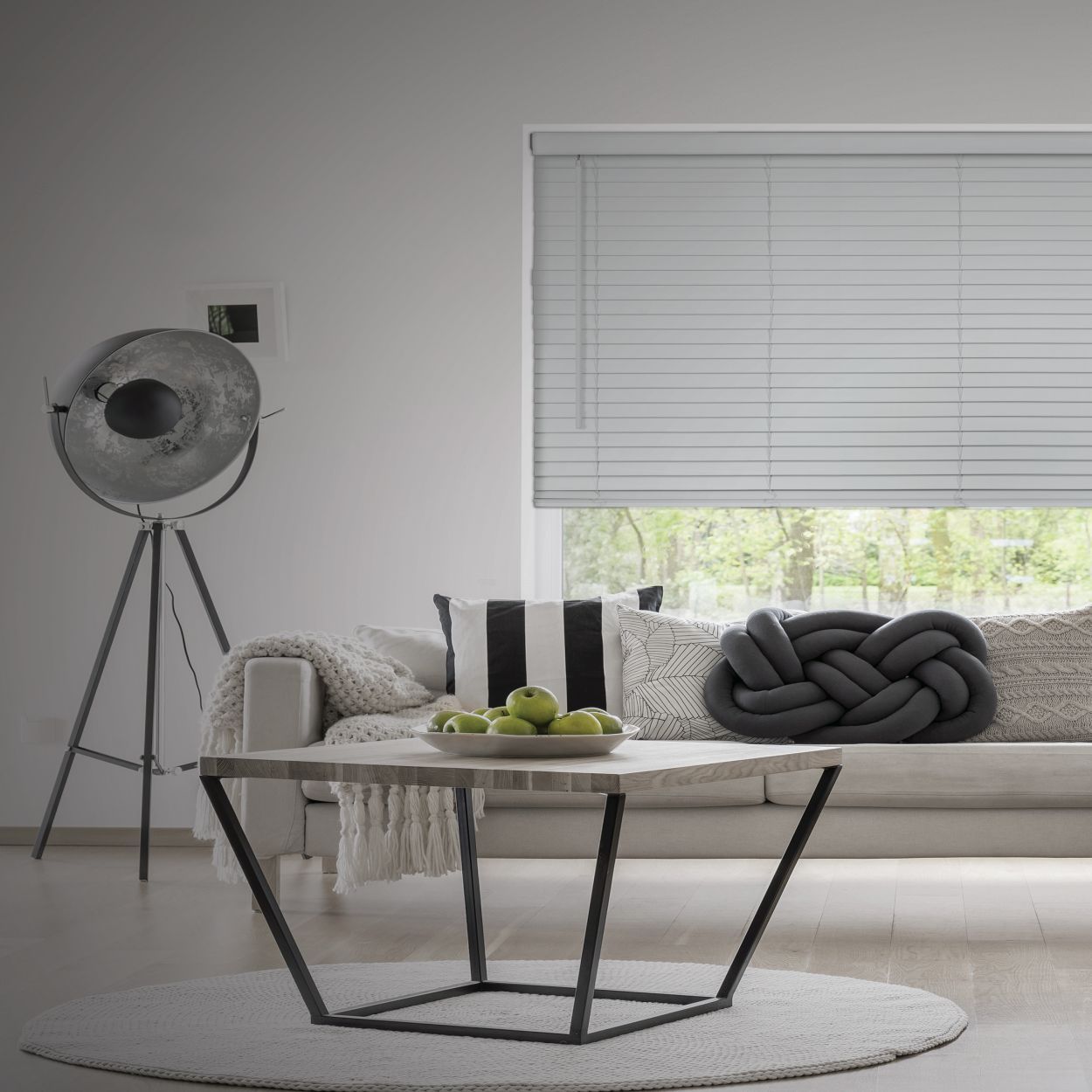 50Mm Fauxwood Venetian Blind 120X160Cm-Light Grey