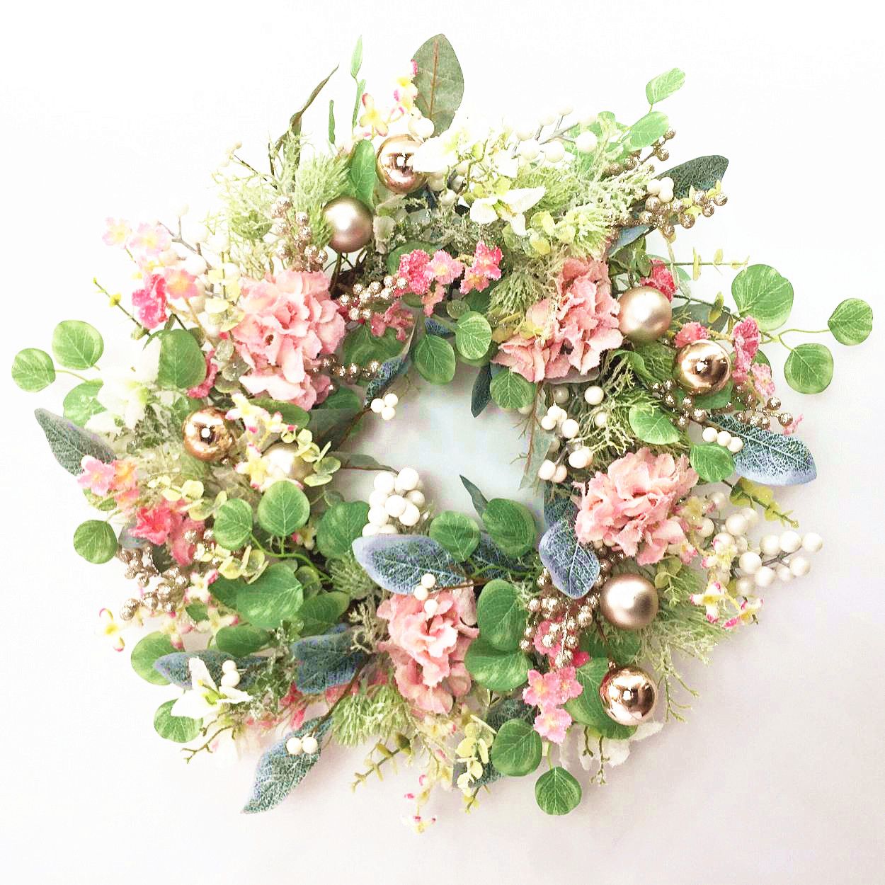 Natural Wreath With Pink And Green Baubles 61cm