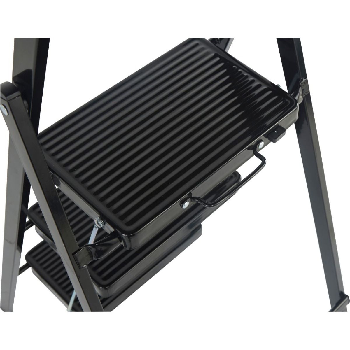 Werner 3 Tread Step Stool - With Tool Tray