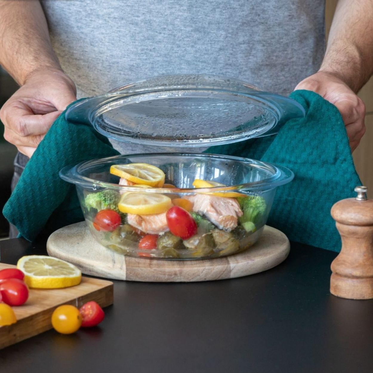 Pyrex Essentials Casserole Dish 2.2ltr