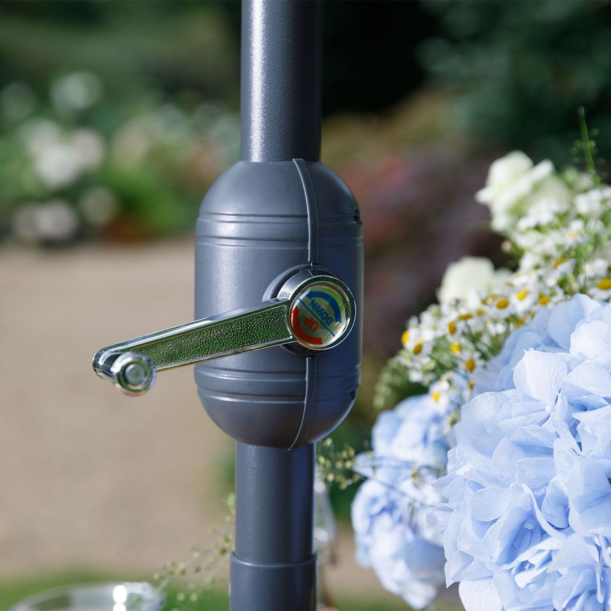 Crank Parasol Grey/White Stripe