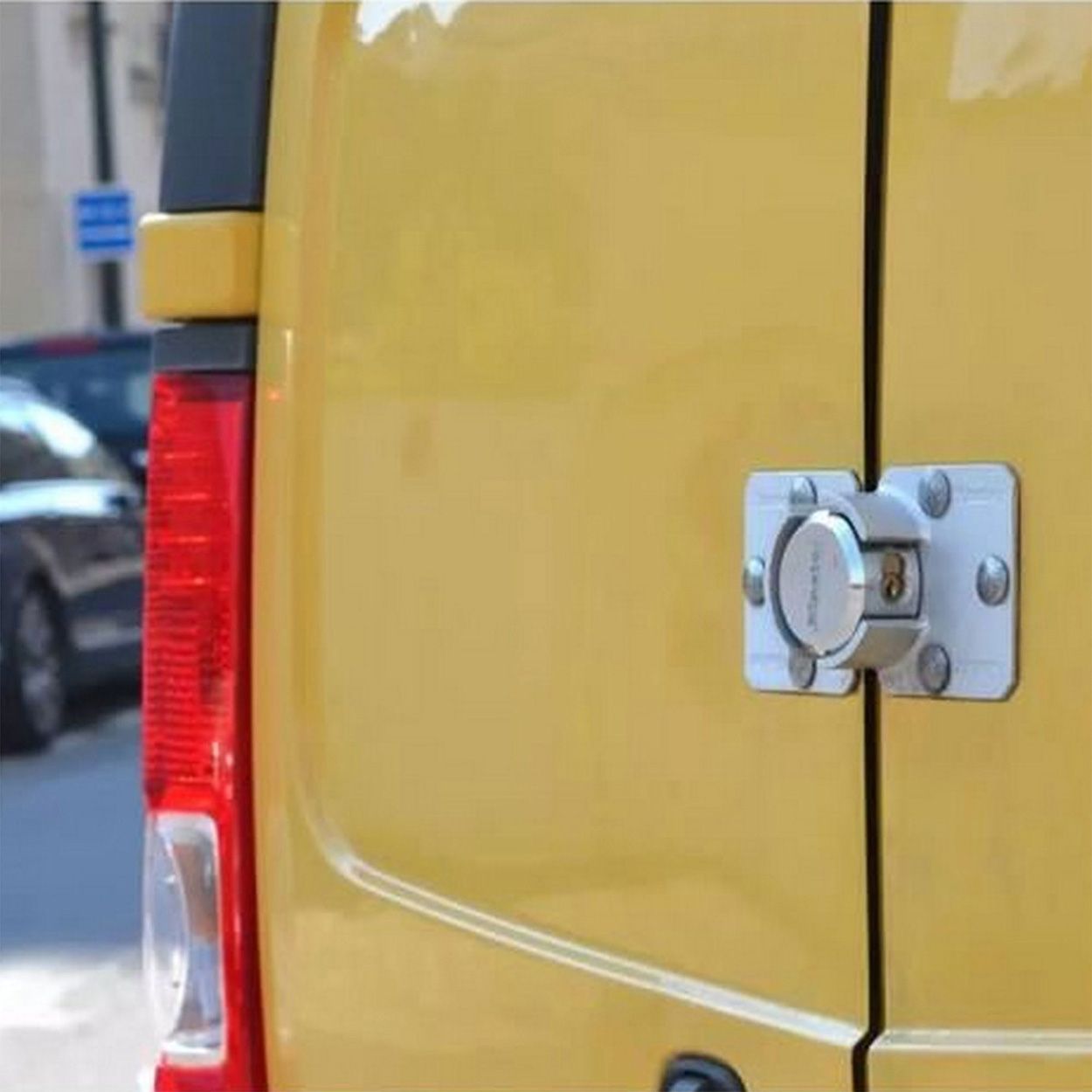 Master Lock Heavy Duty Van Lock and Hasp