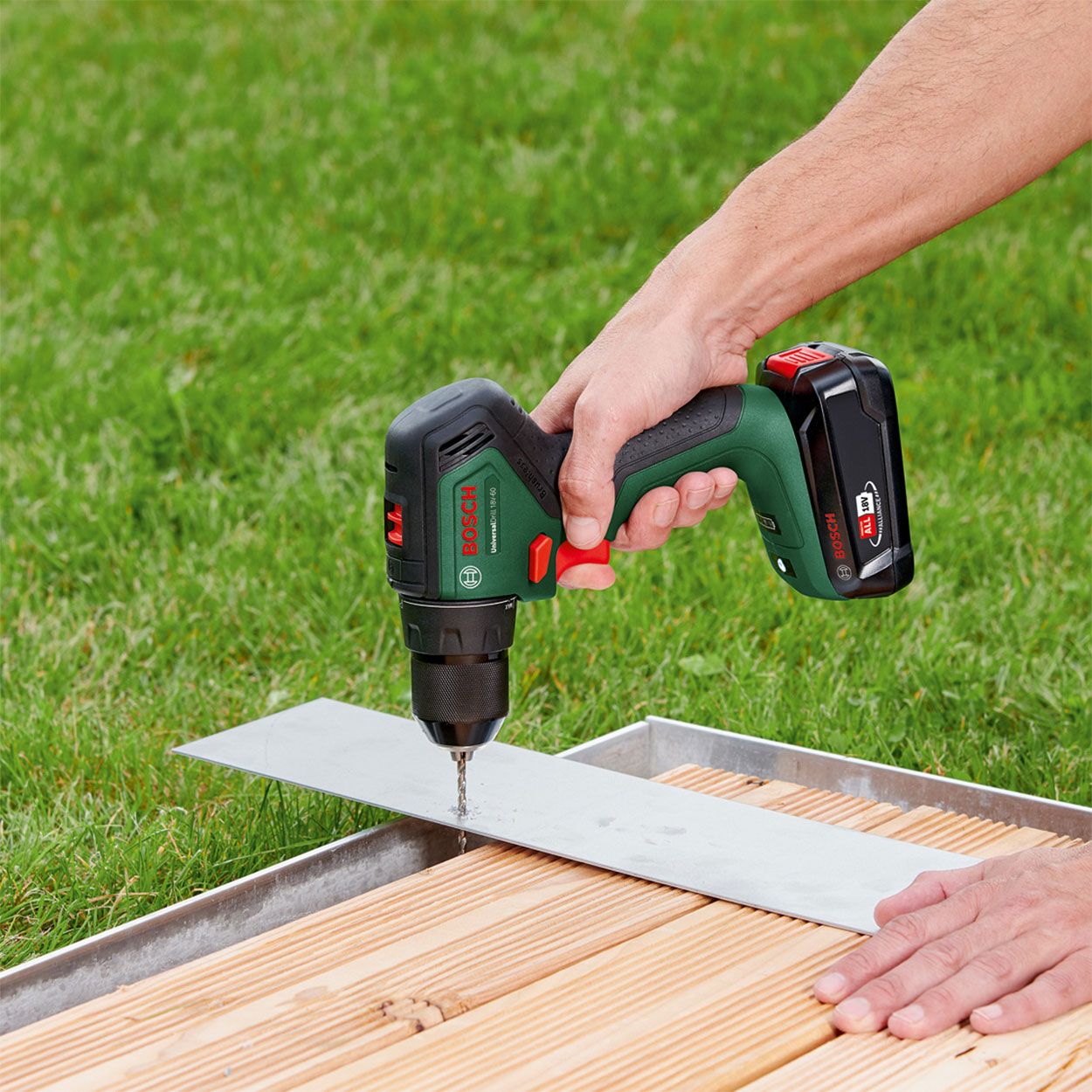 Bosch UniversalImpact 18V-60 (2X 2Ah)