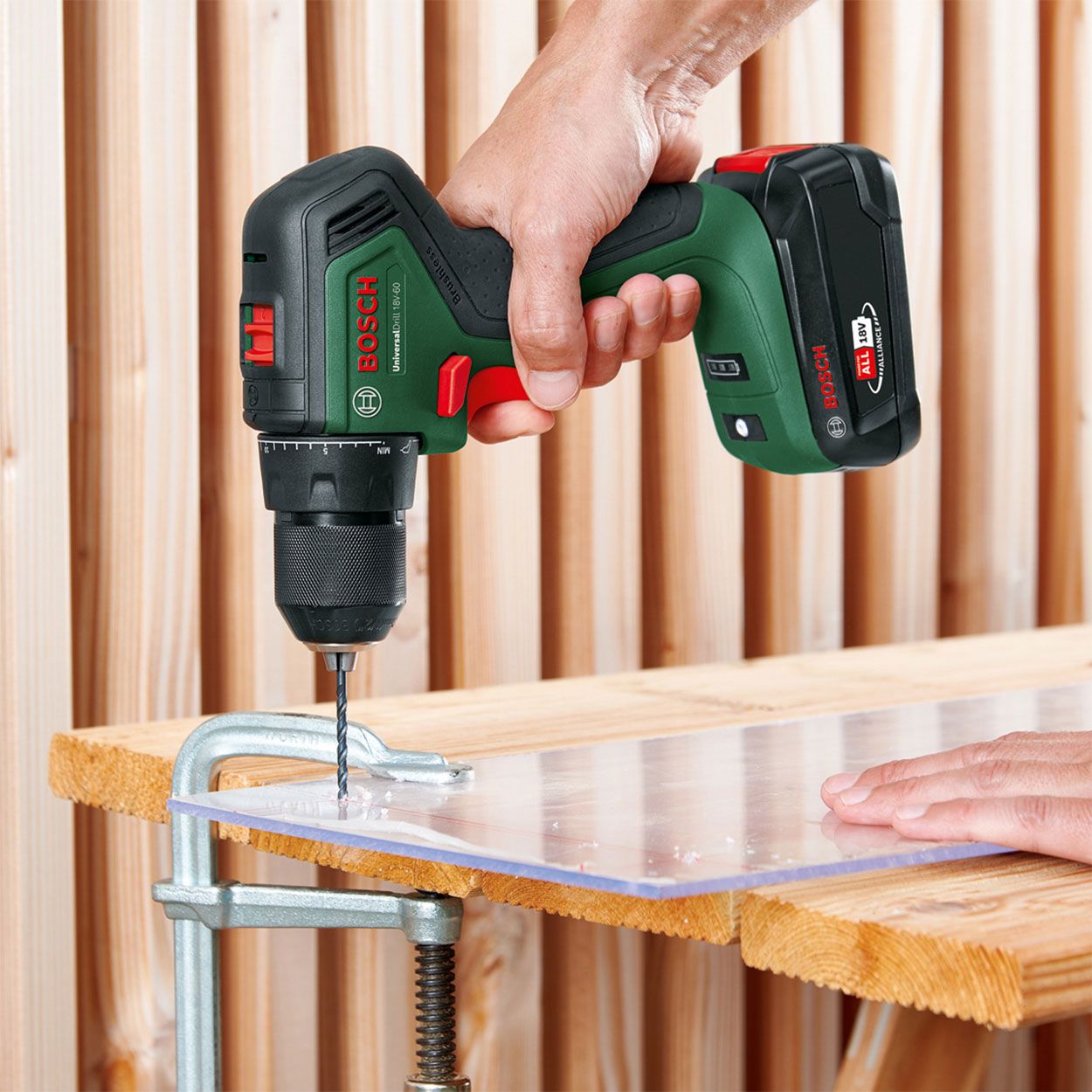 Bosch UniversalImpact 18V-60 (2X 2Ah)