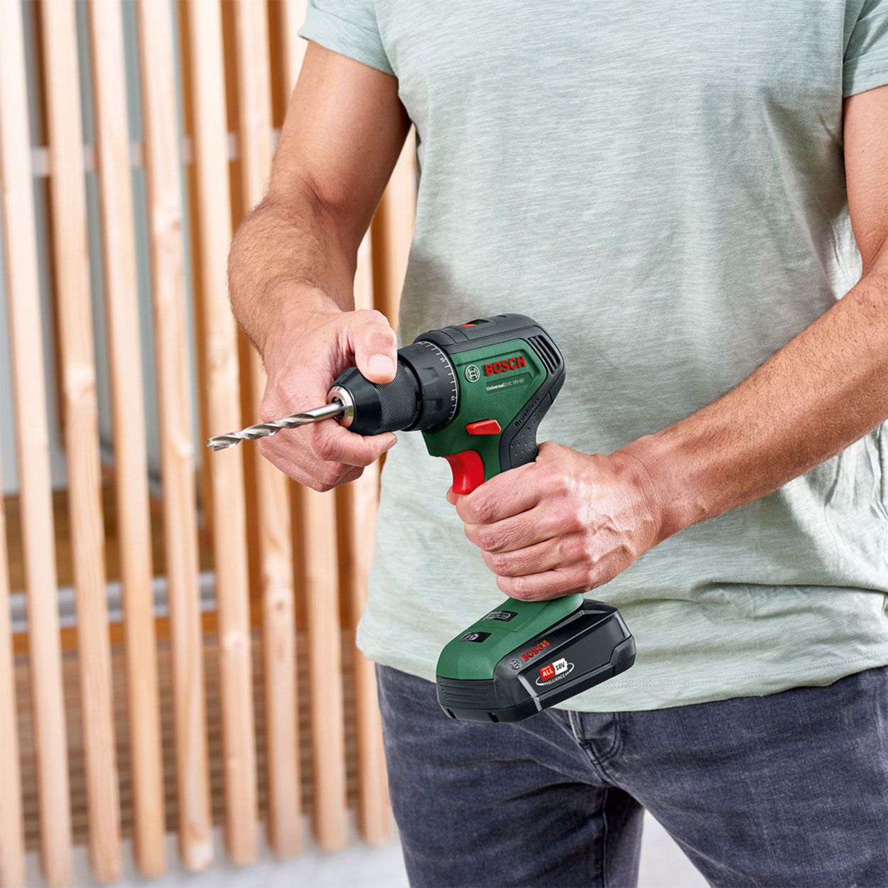 Bosch UniversalImpact 18V-60 (2X 2Ah)