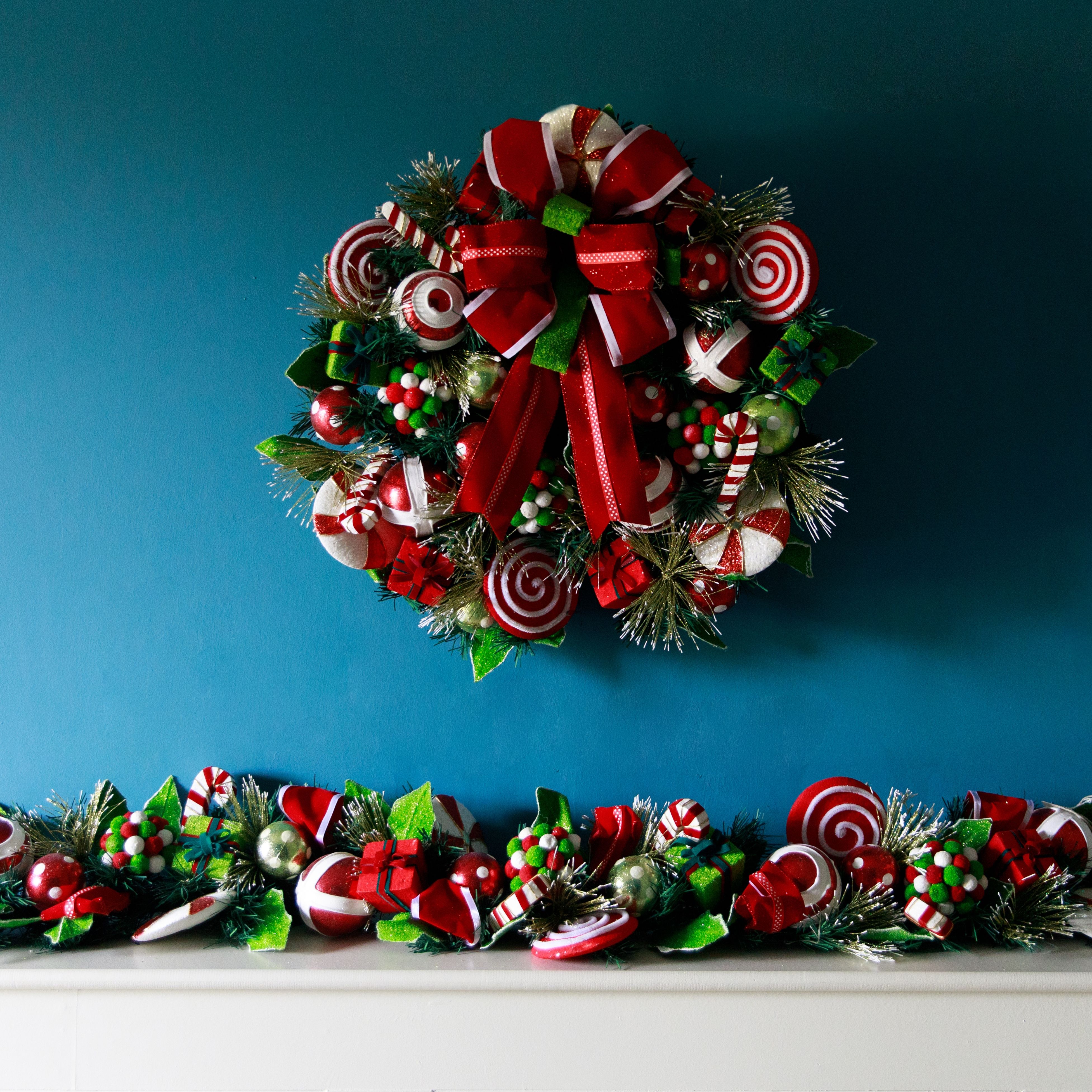 Peppermint Wreath 53cm