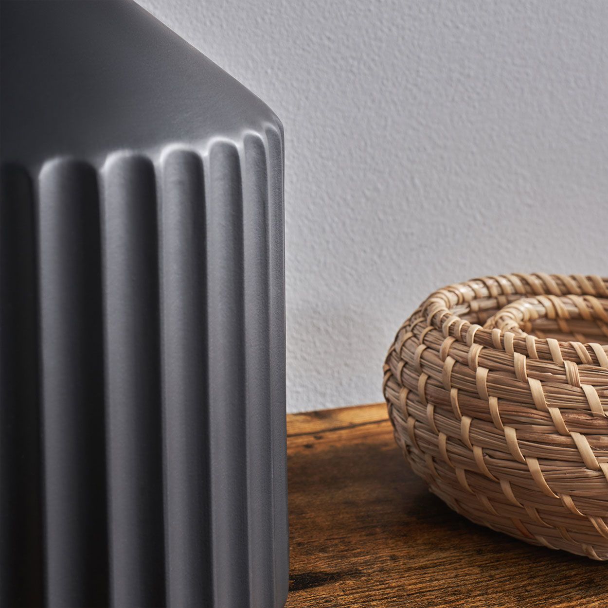 Ceramic Table Lamp - Black