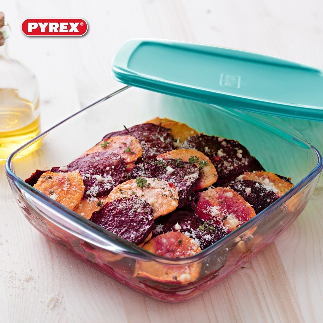 Pyrex Cook & Store Rectangle dish with Lid 1Ltr