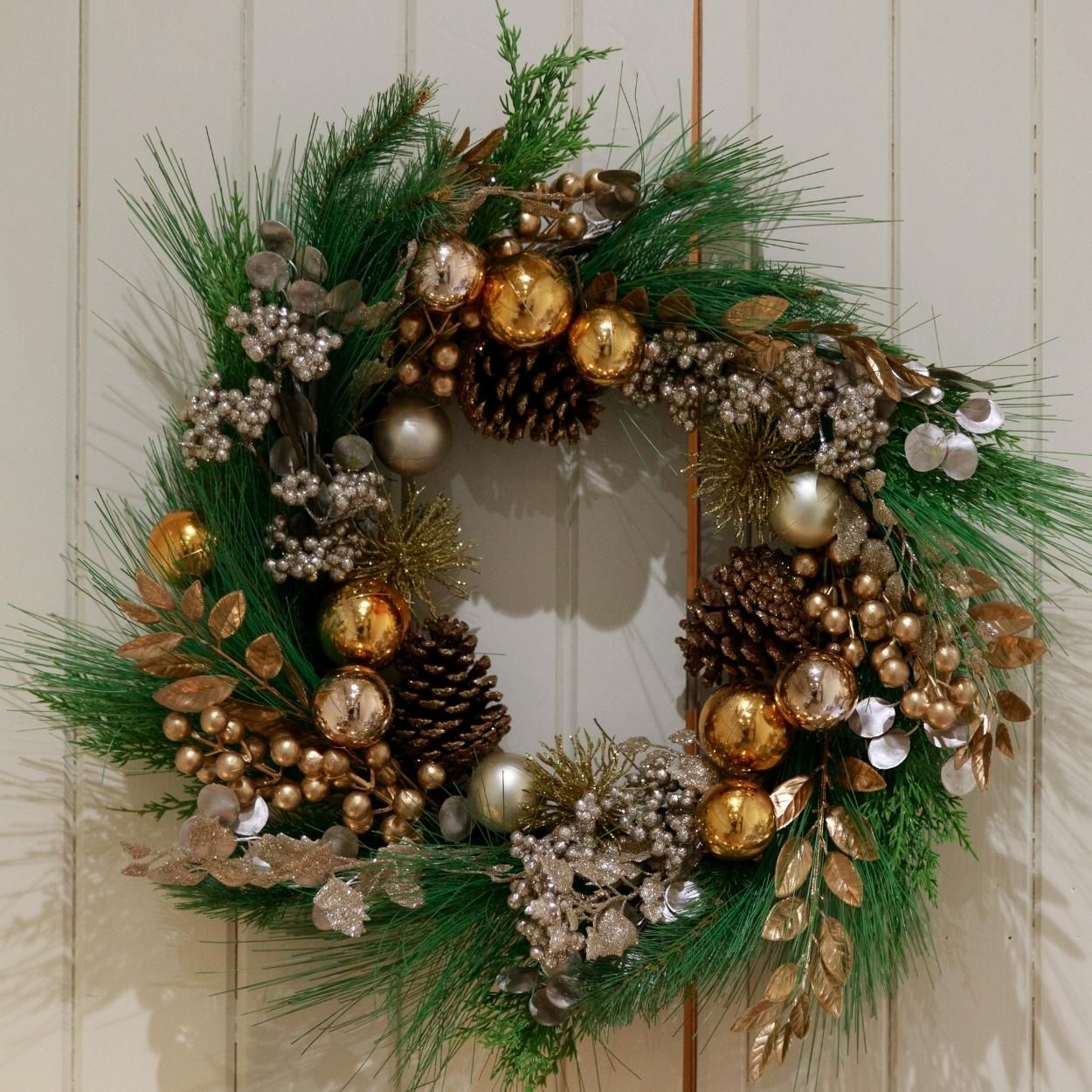 Christmas Wreath Gold 70cm