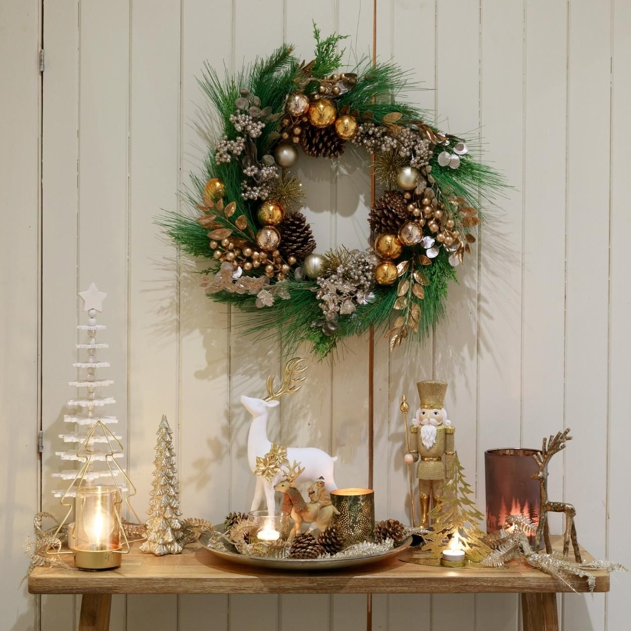 Christmas Wreath Gold 70cm