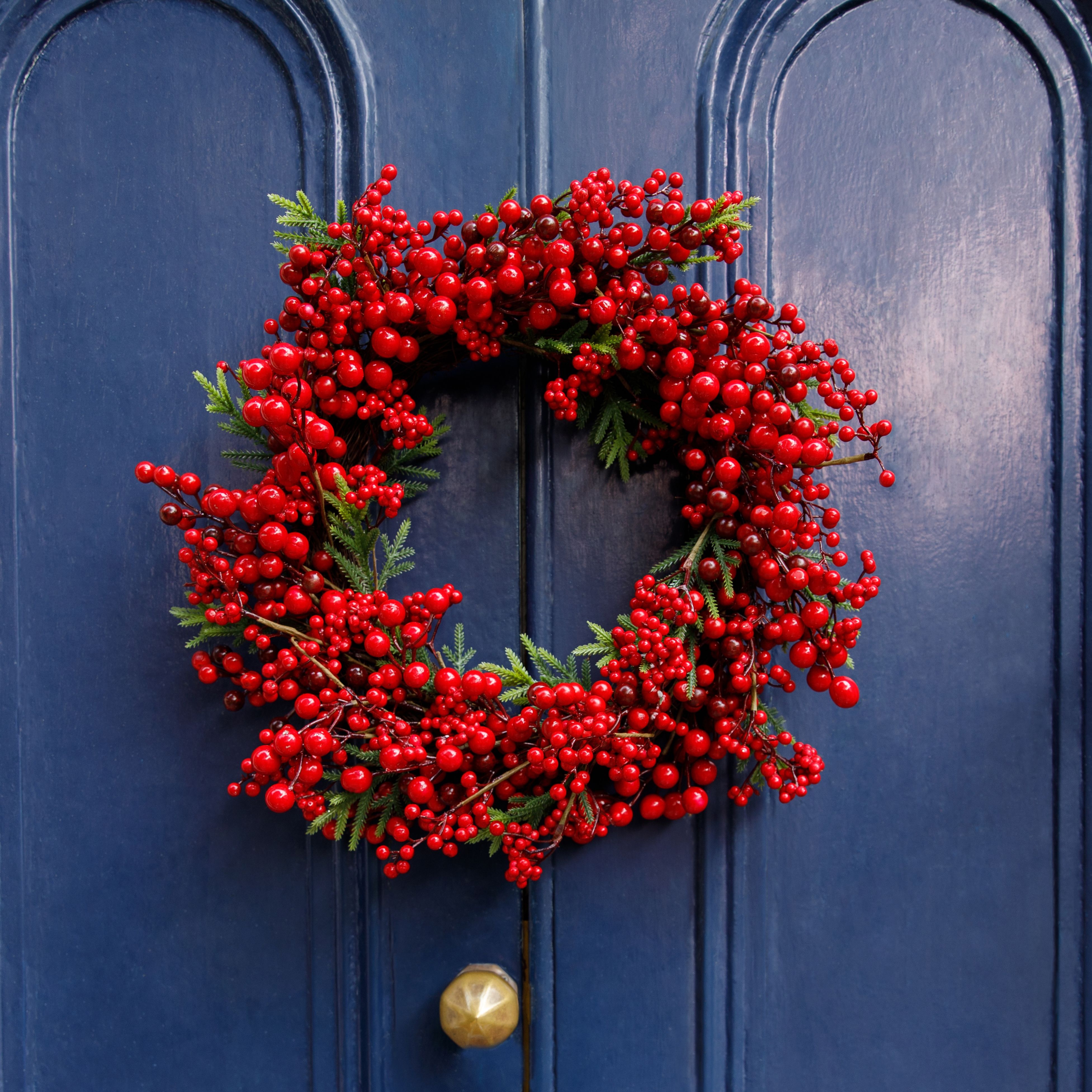 Red Berry Wreath 60cm