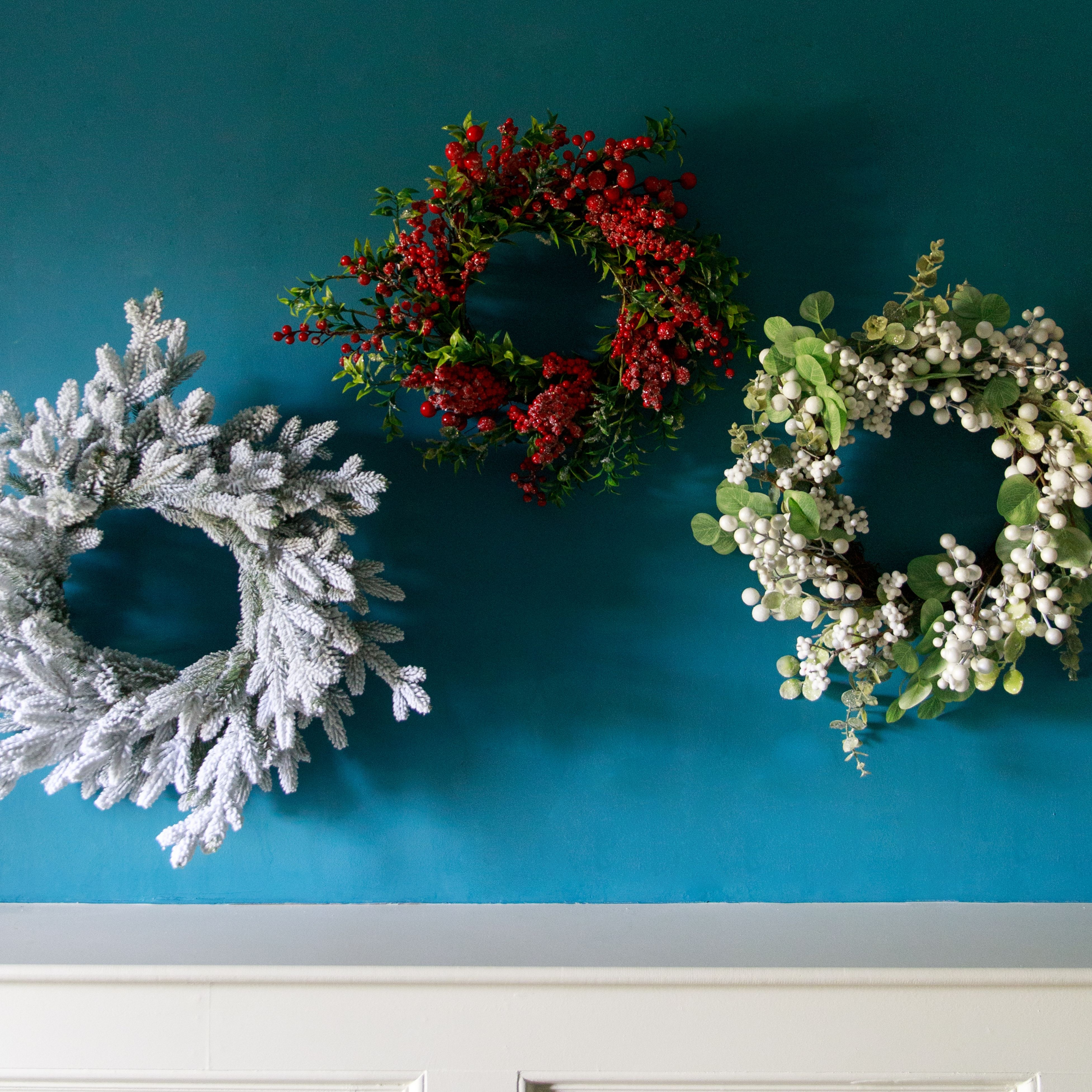 Red Berry Wreath 45cm