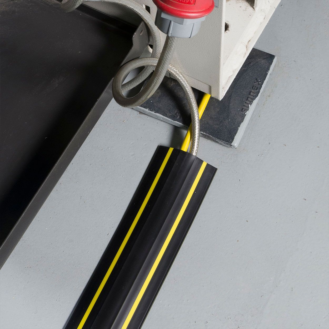 D-Line Floor Cable Cover 1.8M, 30X10Mm