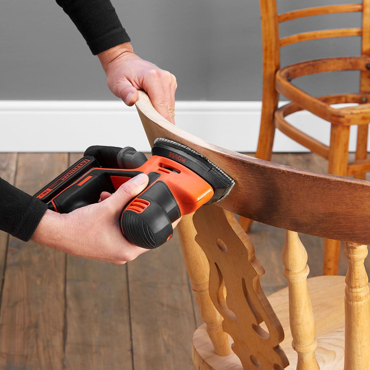 BLACK & DECKER 18V Mouse Sander 400mA Carton