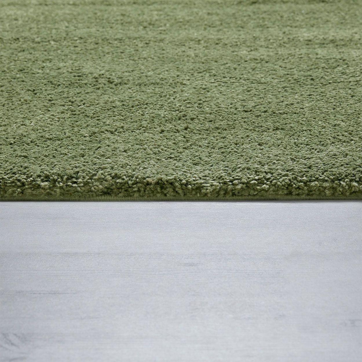 Feather Shaggy Green Rug