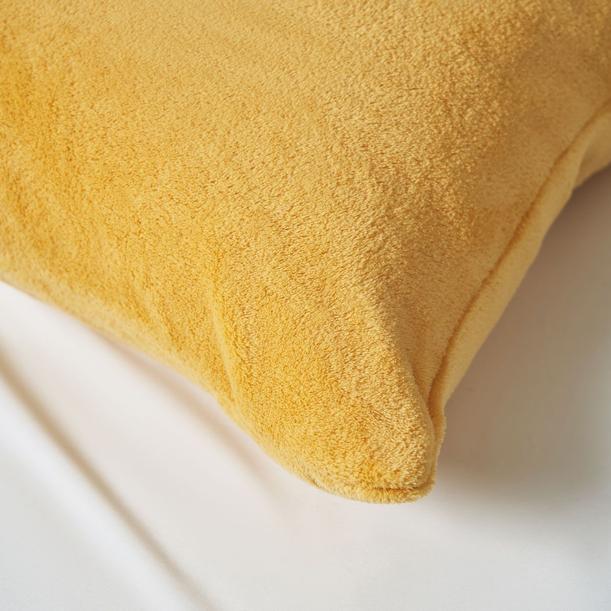 Microfleece Cushion 45Cmx 45Cm Ochre