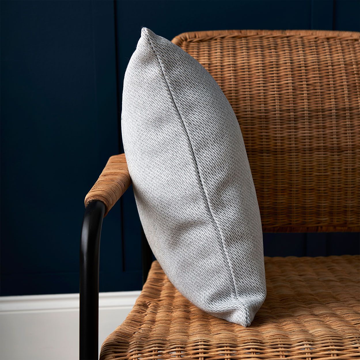 Loft Cushion 45X45Cm Silver