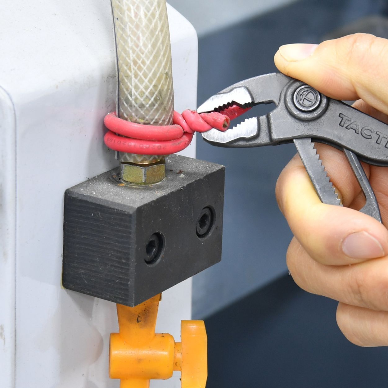 Tactix 100Mm 4IN Mini Water Pump Pliers