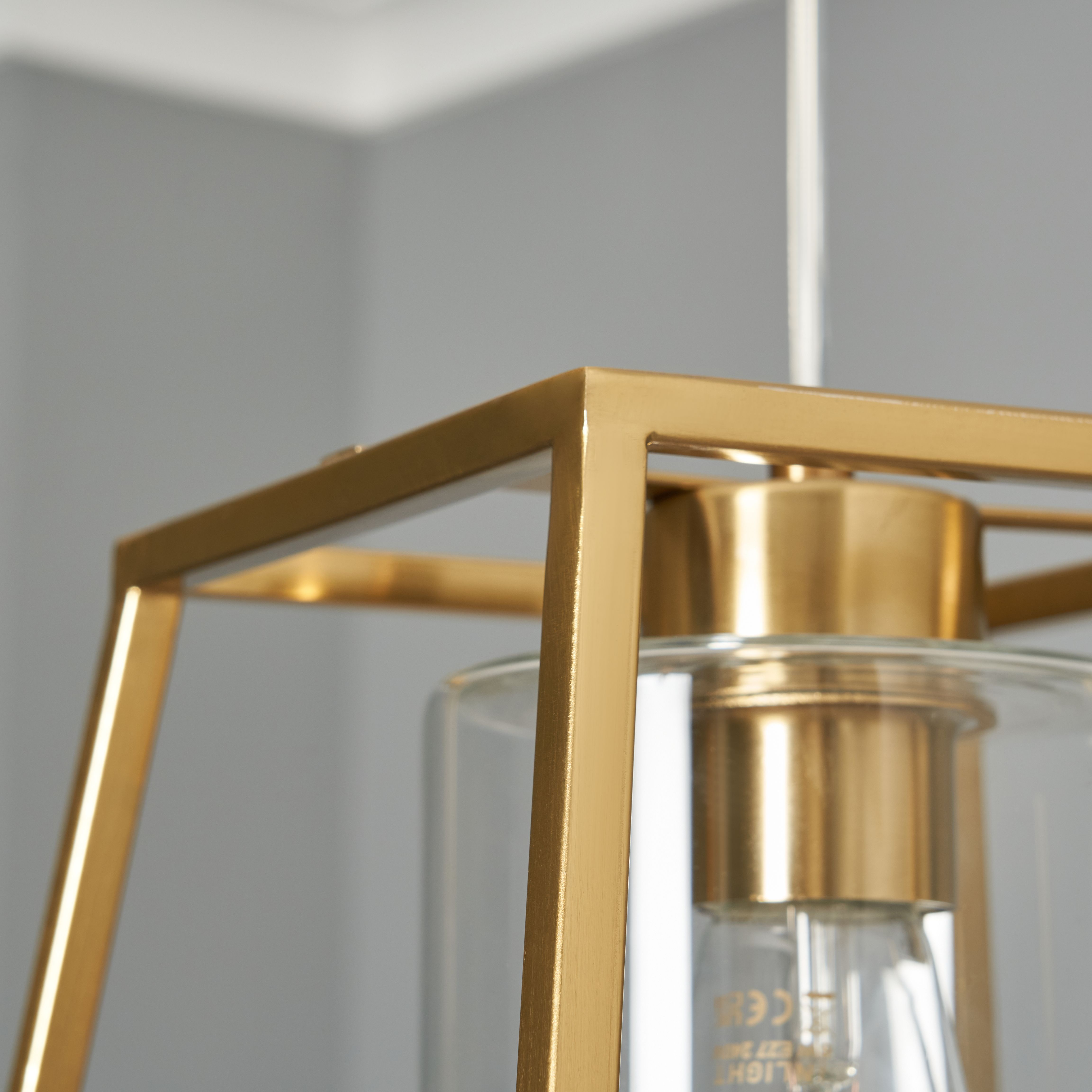 Mondo Tapered Frame Pendant