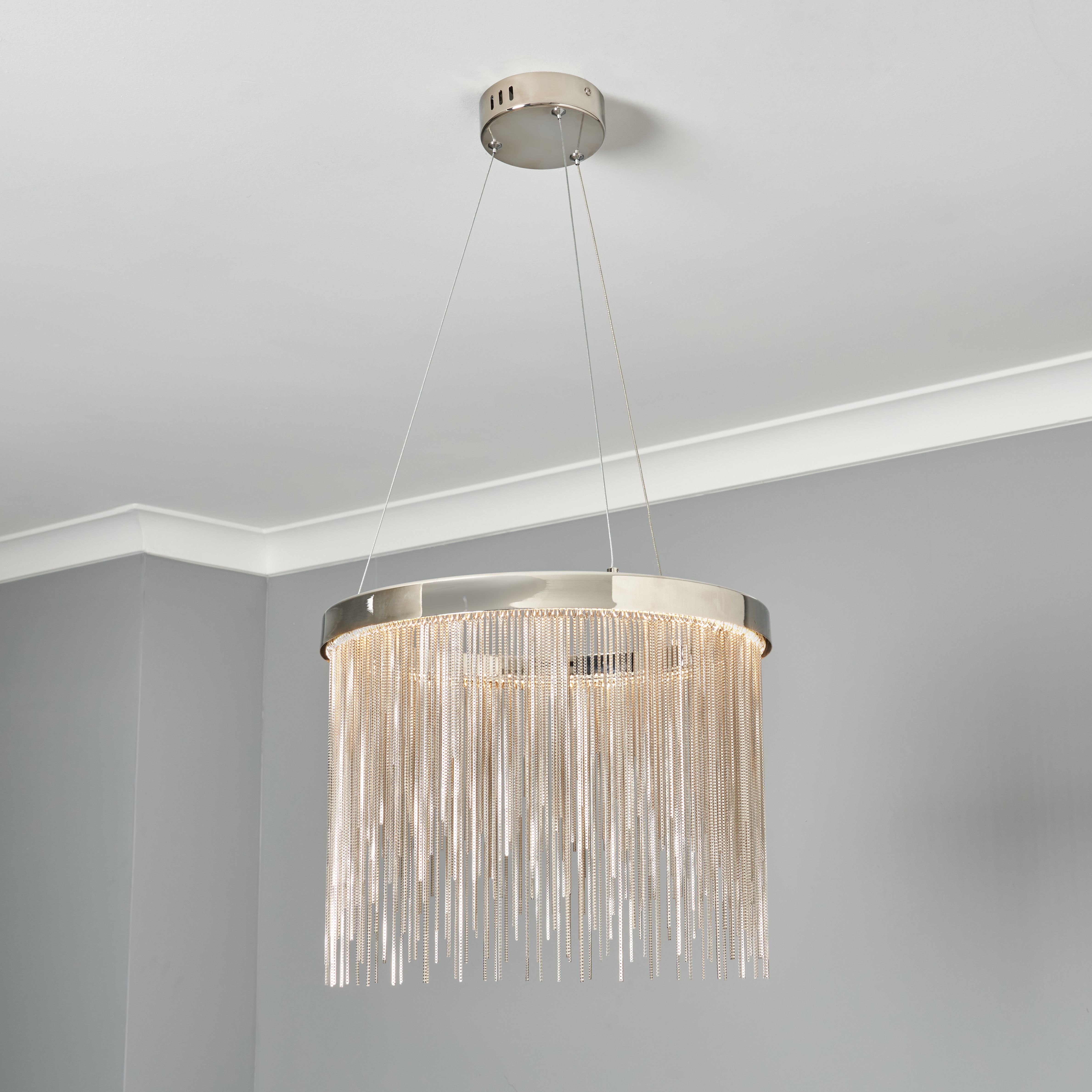 Pavari Chain LED Pendant