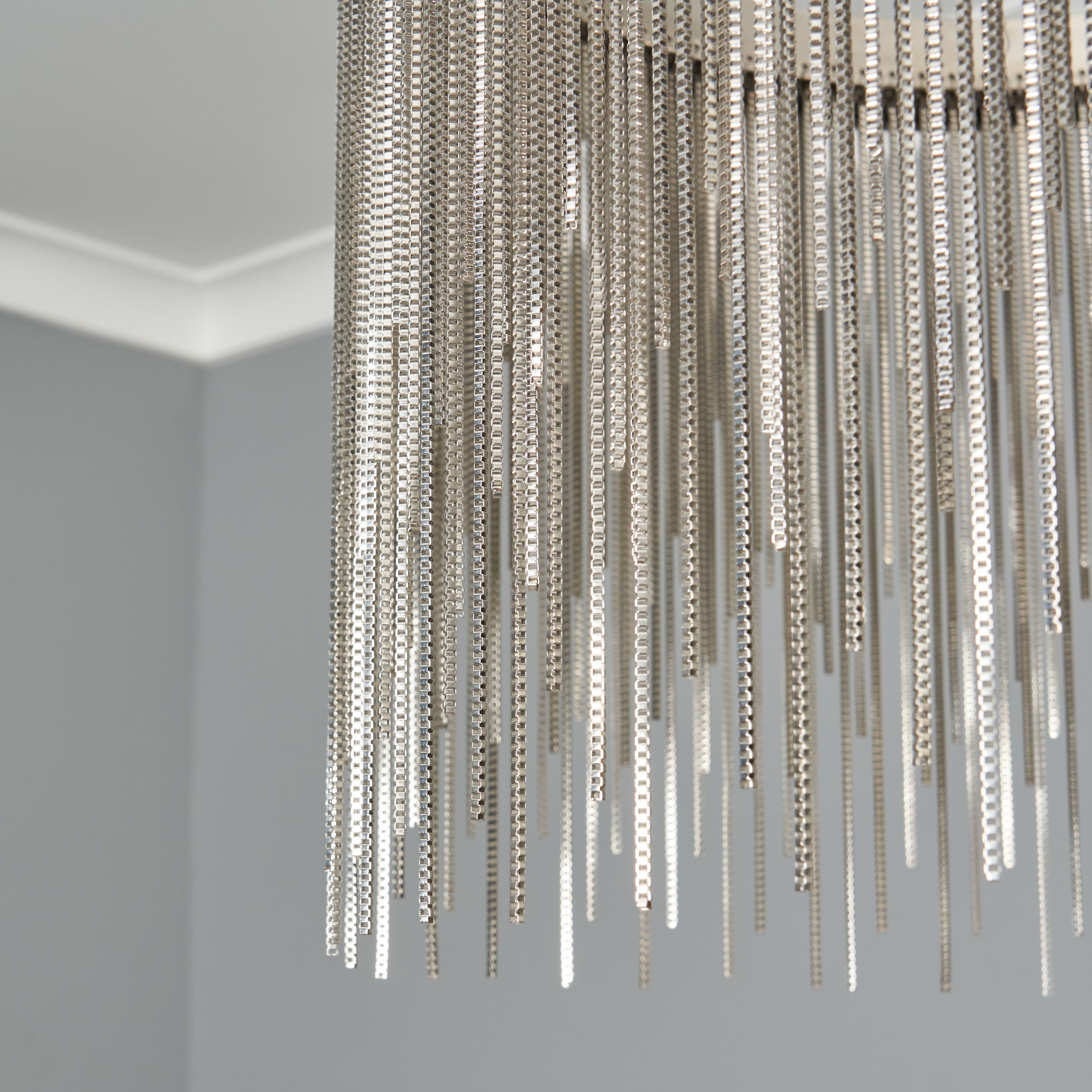Pavari Chain LED Pendant