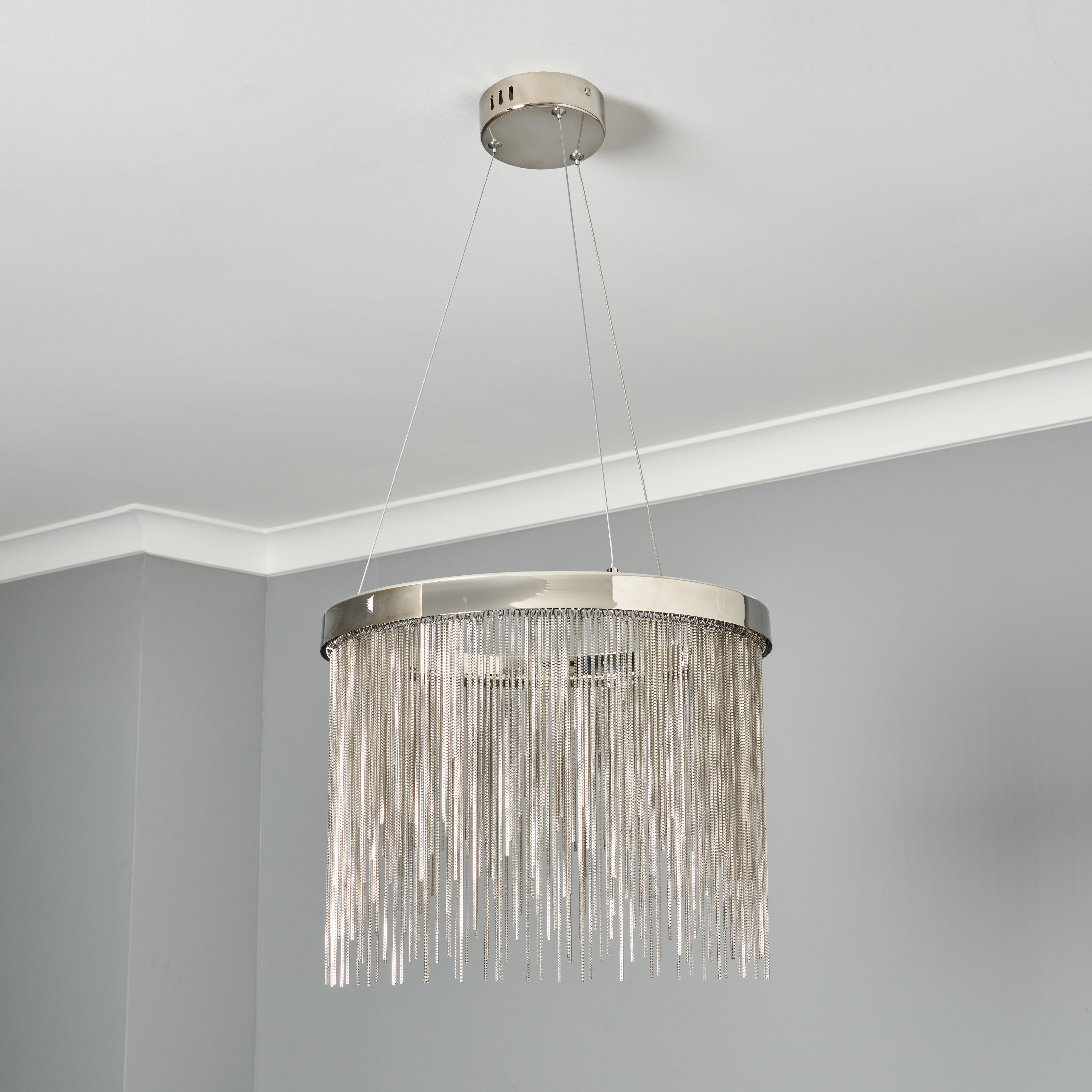 Pavari Chain LED Pendant