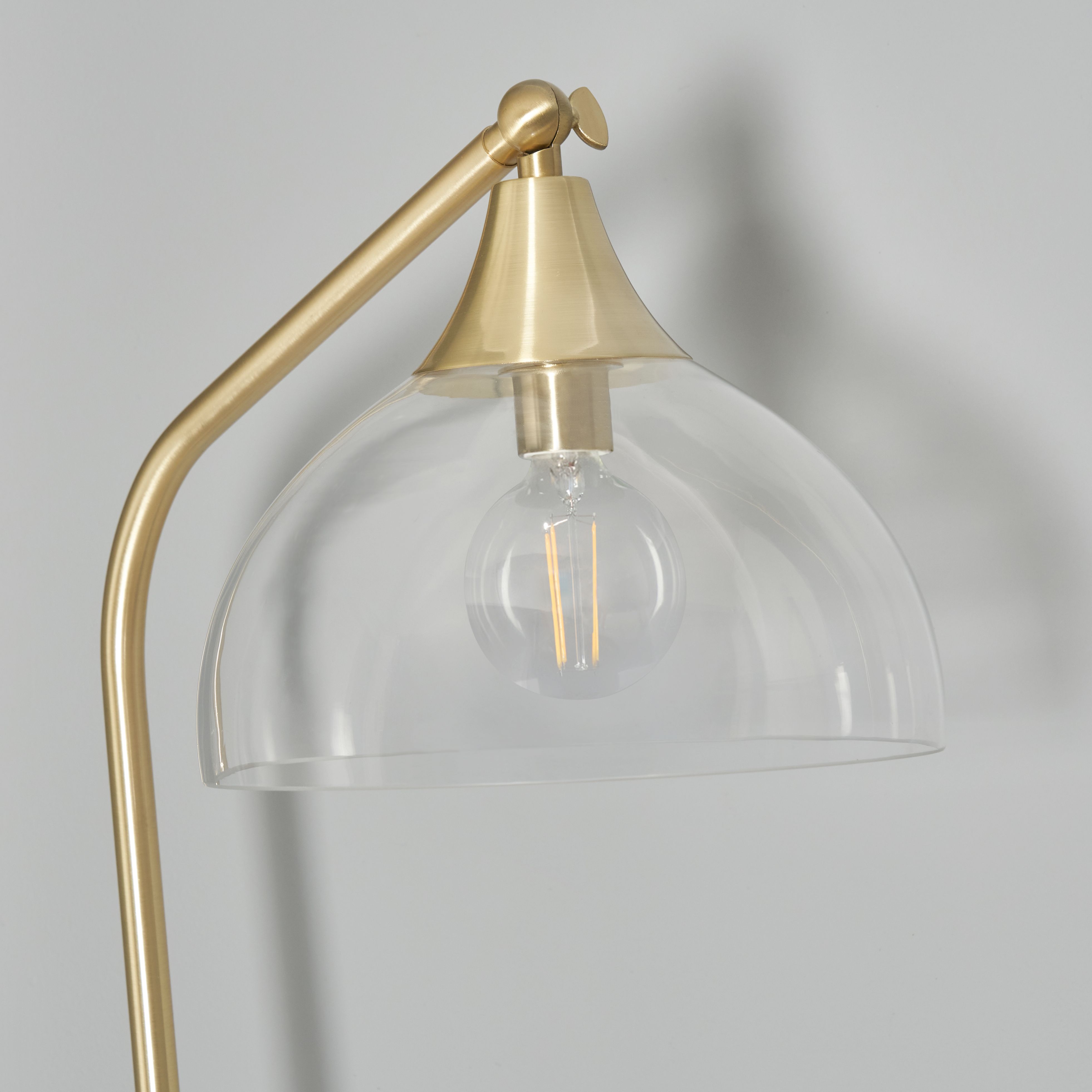 Neto Floor Lamp