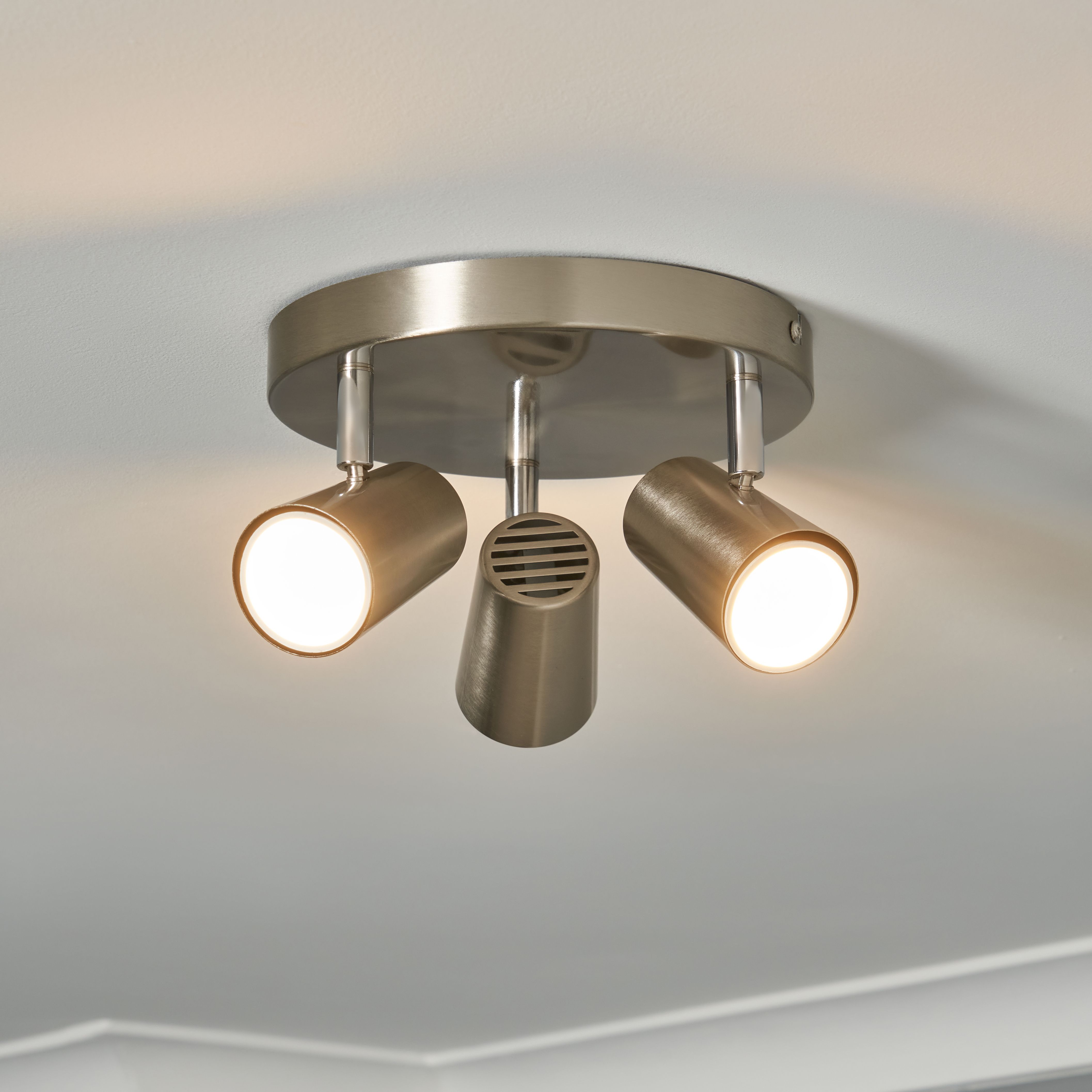 Harvey 3 Light Plate Adjust Spotlight - Satin Nickel