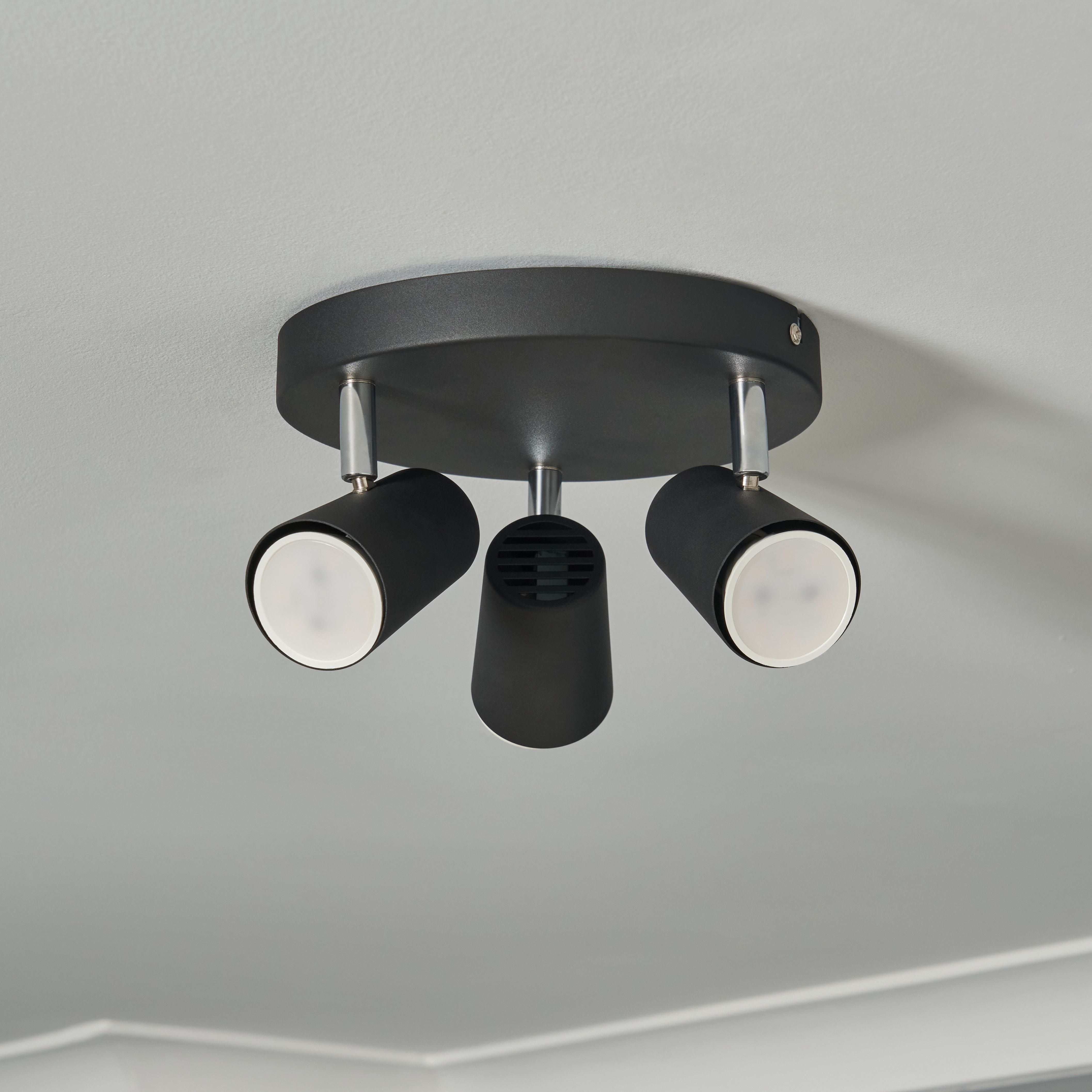 Harvey 3 Light Plate Adjustable Spotlight - Black