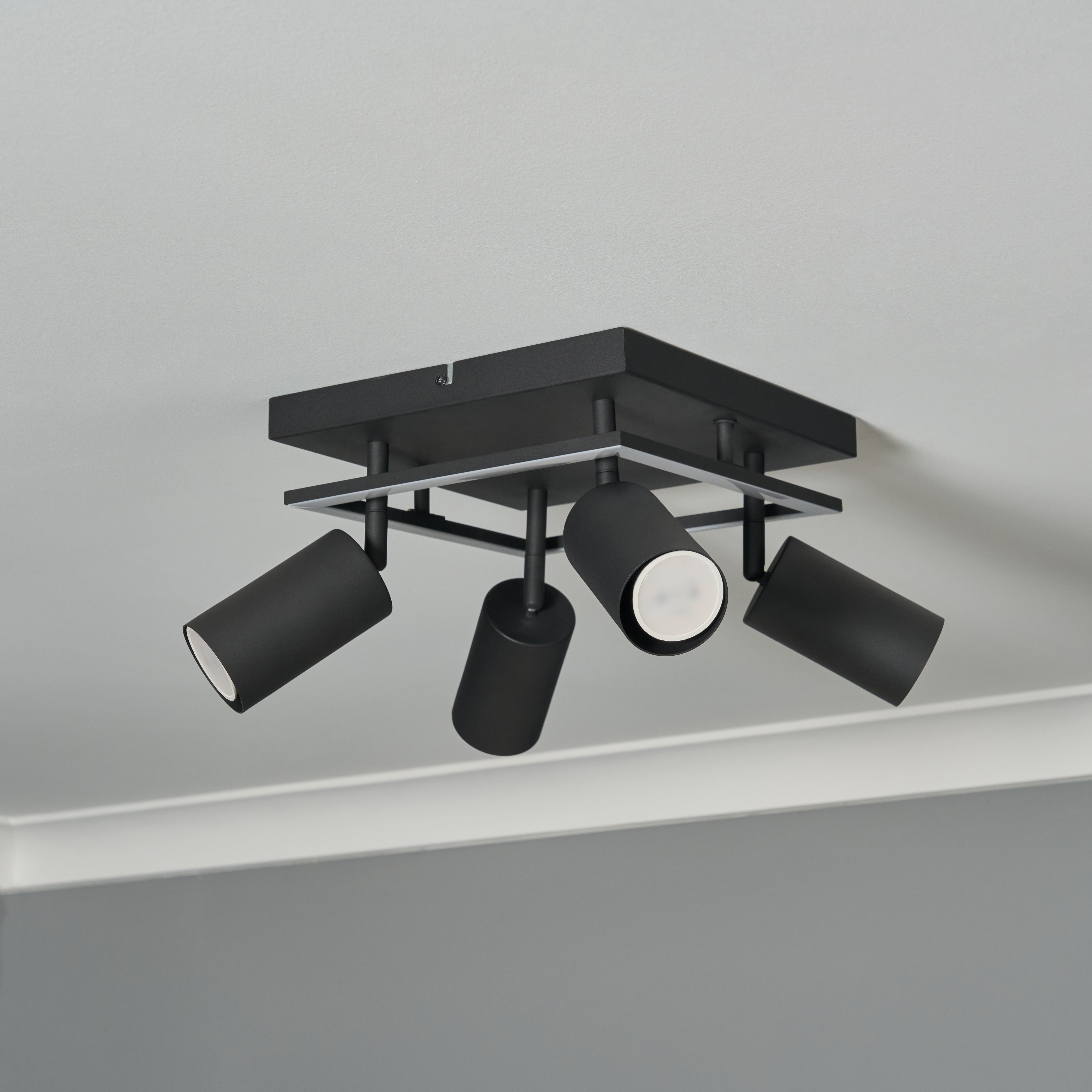 Odeo 4 Light Plate Adjustable Spotlight - Black