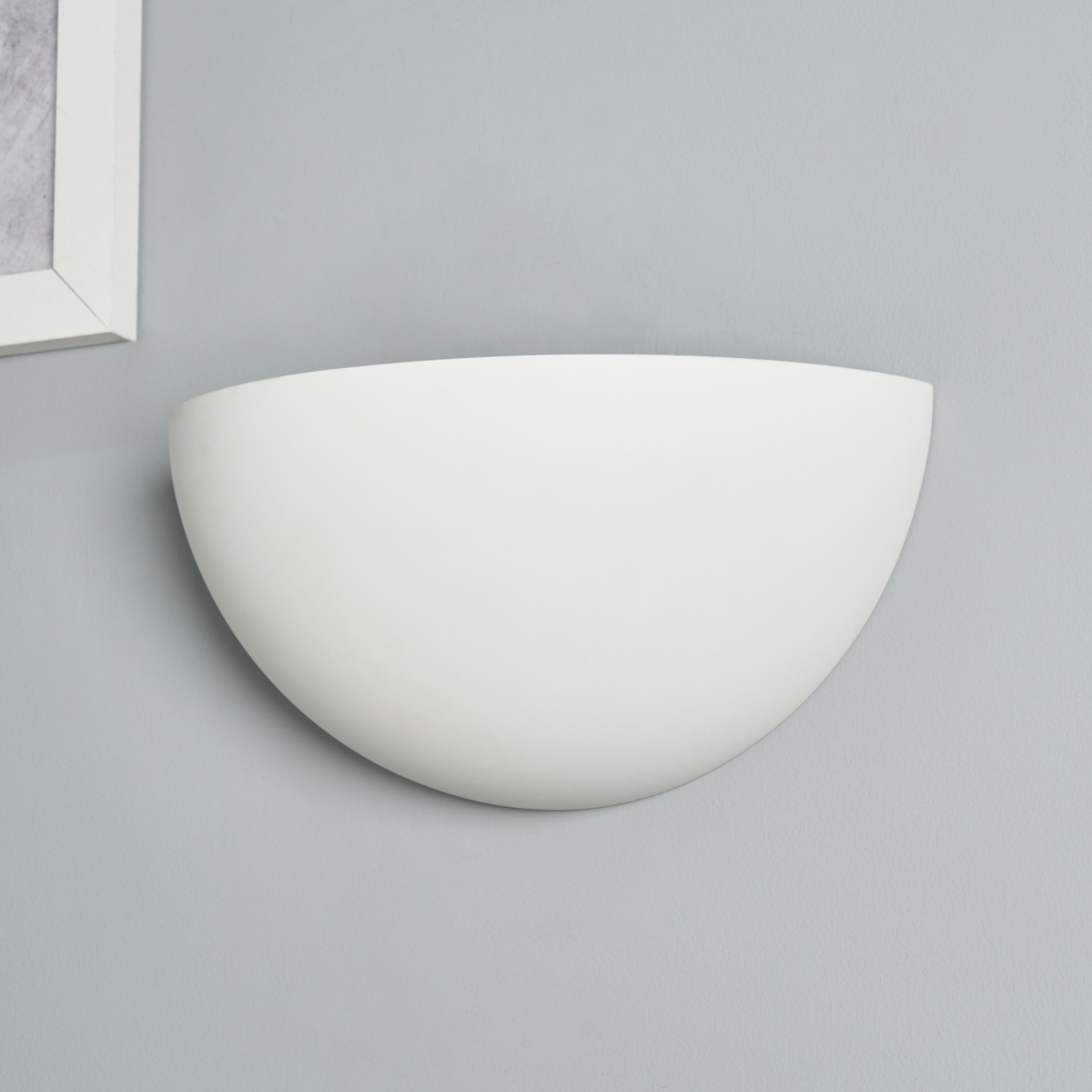 Ratera Half-Round Plaster Wall Light