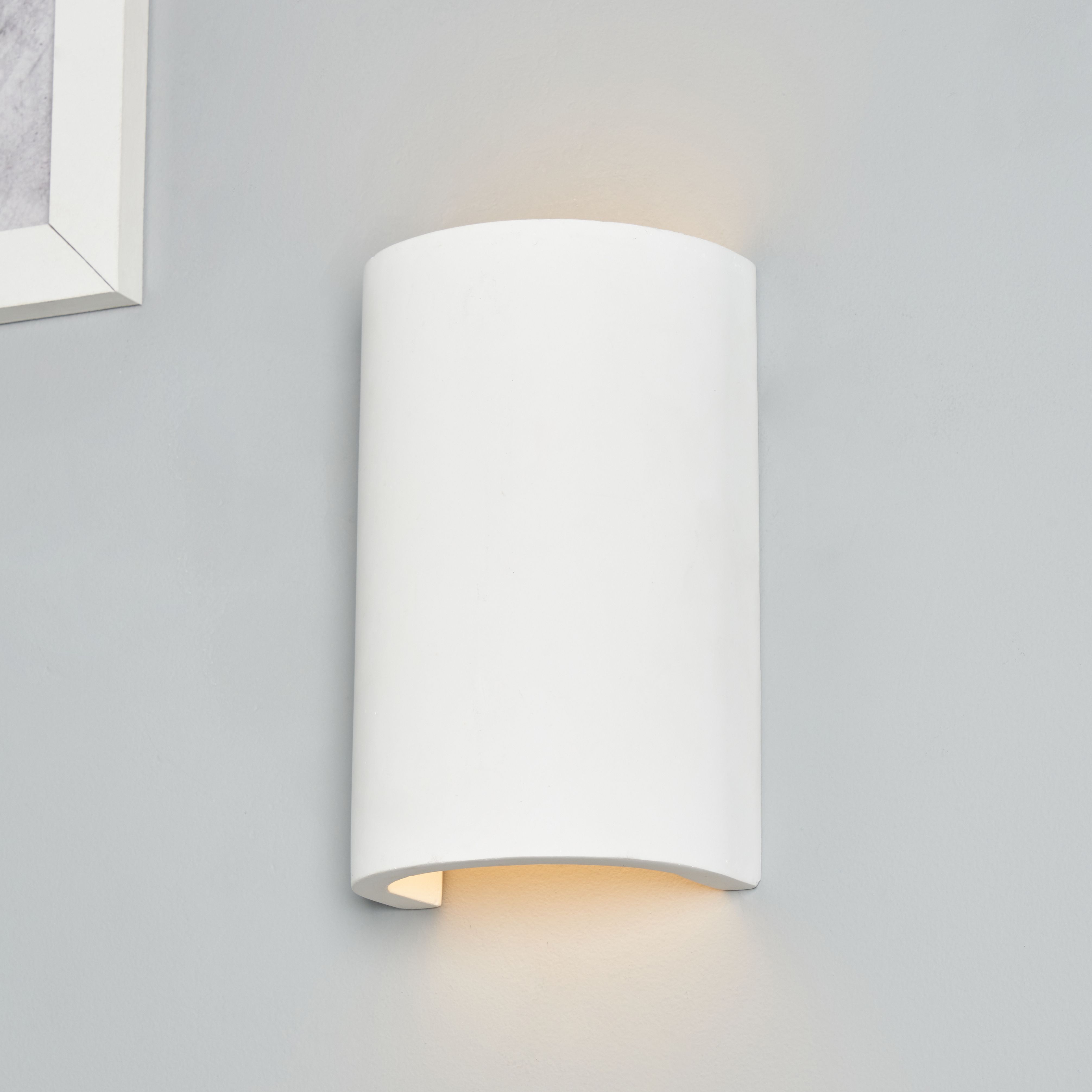 Casti Semi-Circle Plaster Wall Light