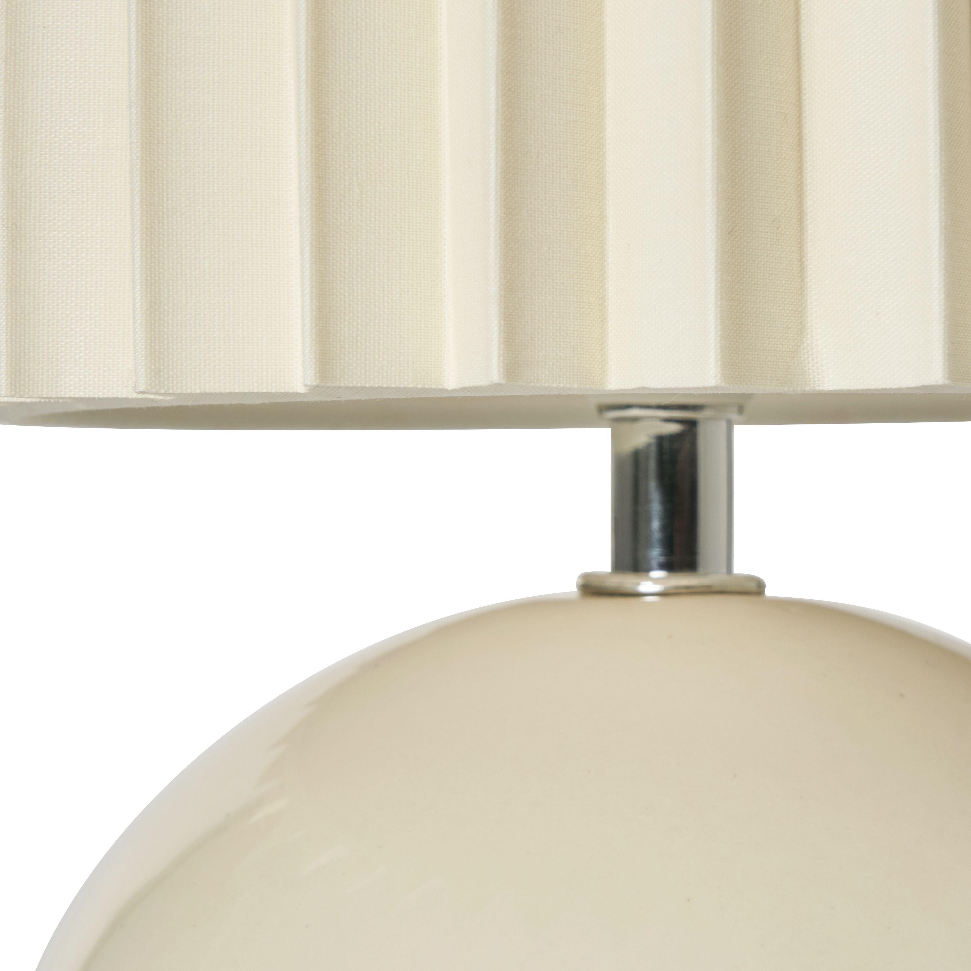 Lagoa Knife Pleat Table Lamp