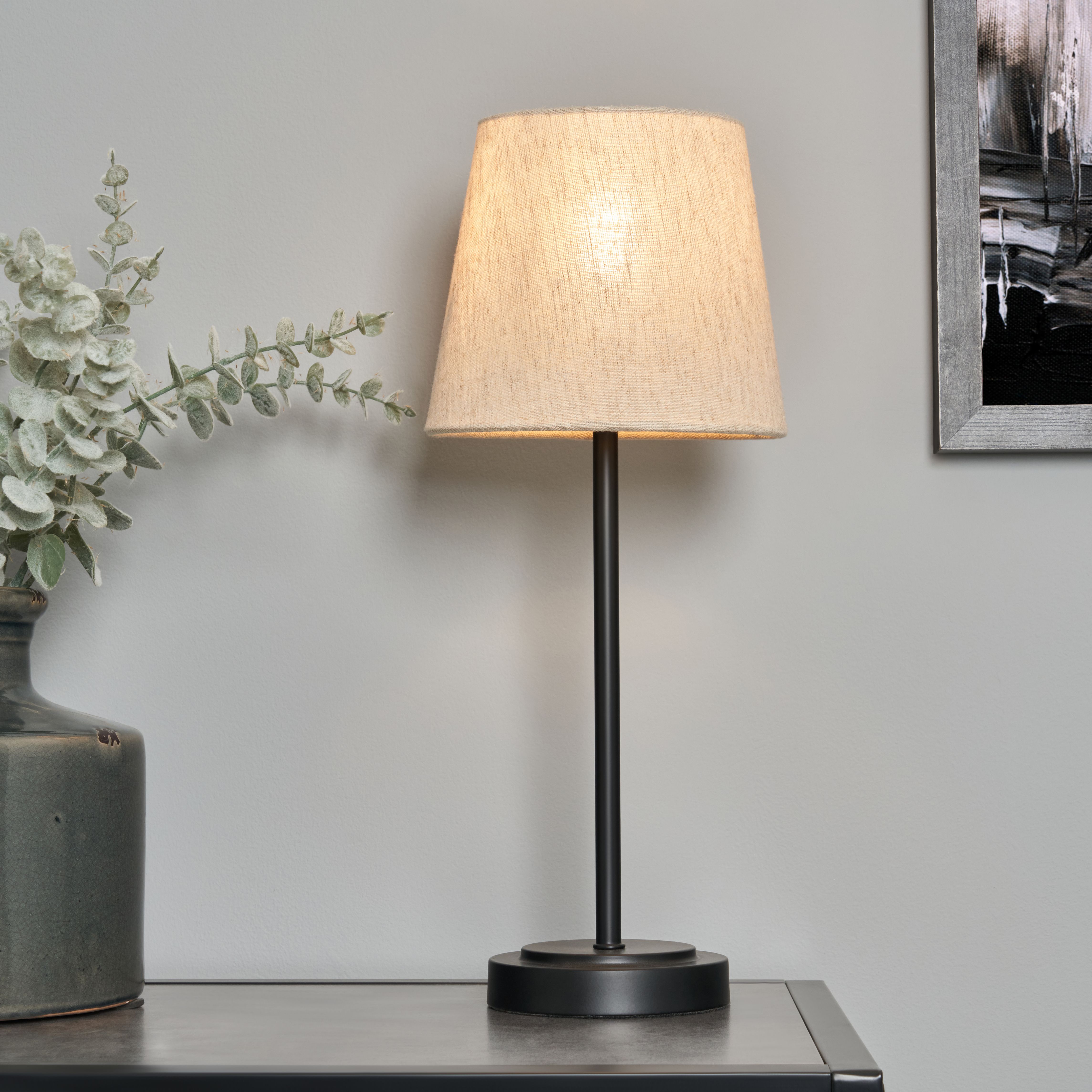 Carpo Stepped Base Round Table Lamp