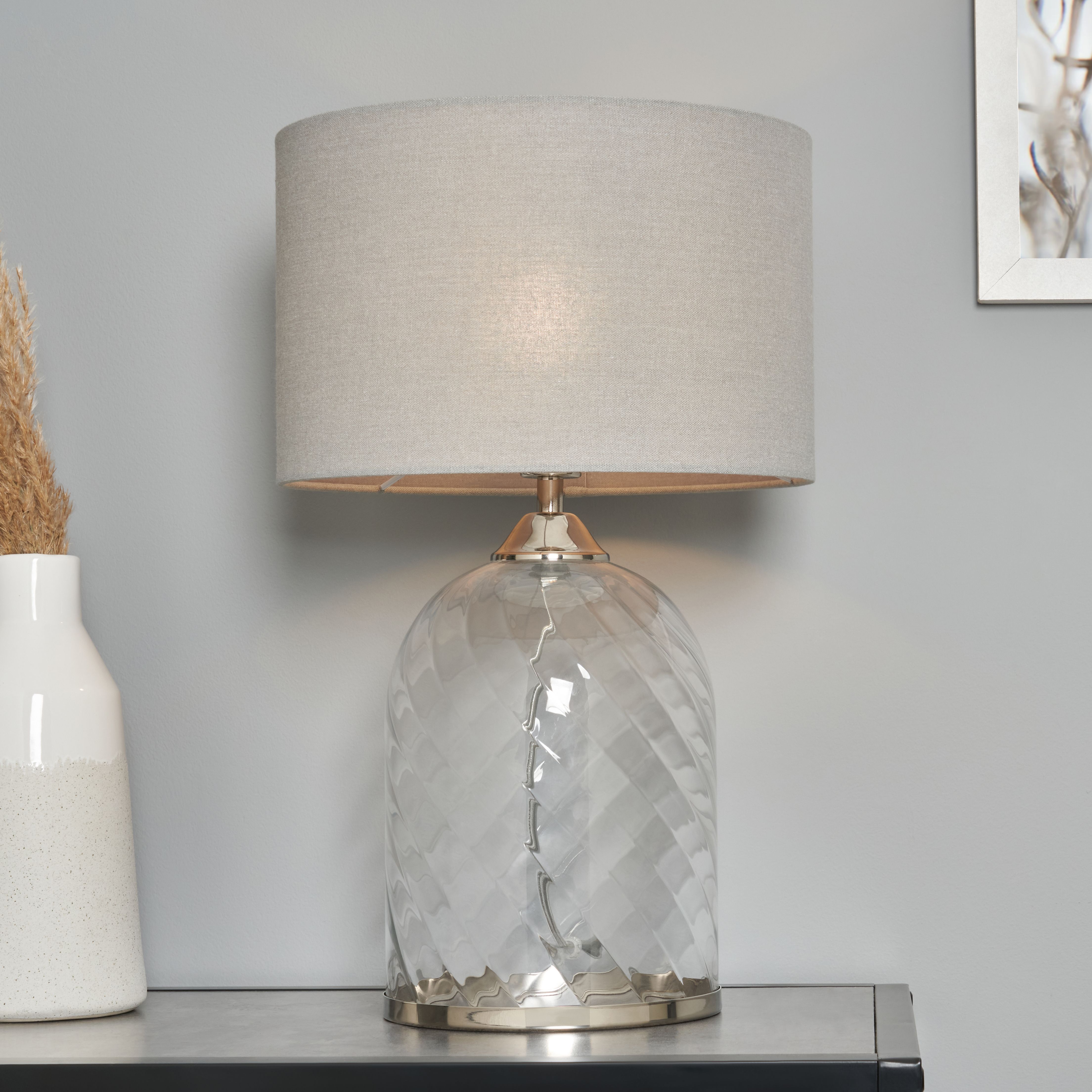 Sasso Swirl Ribbed Glass Base Table Lamp