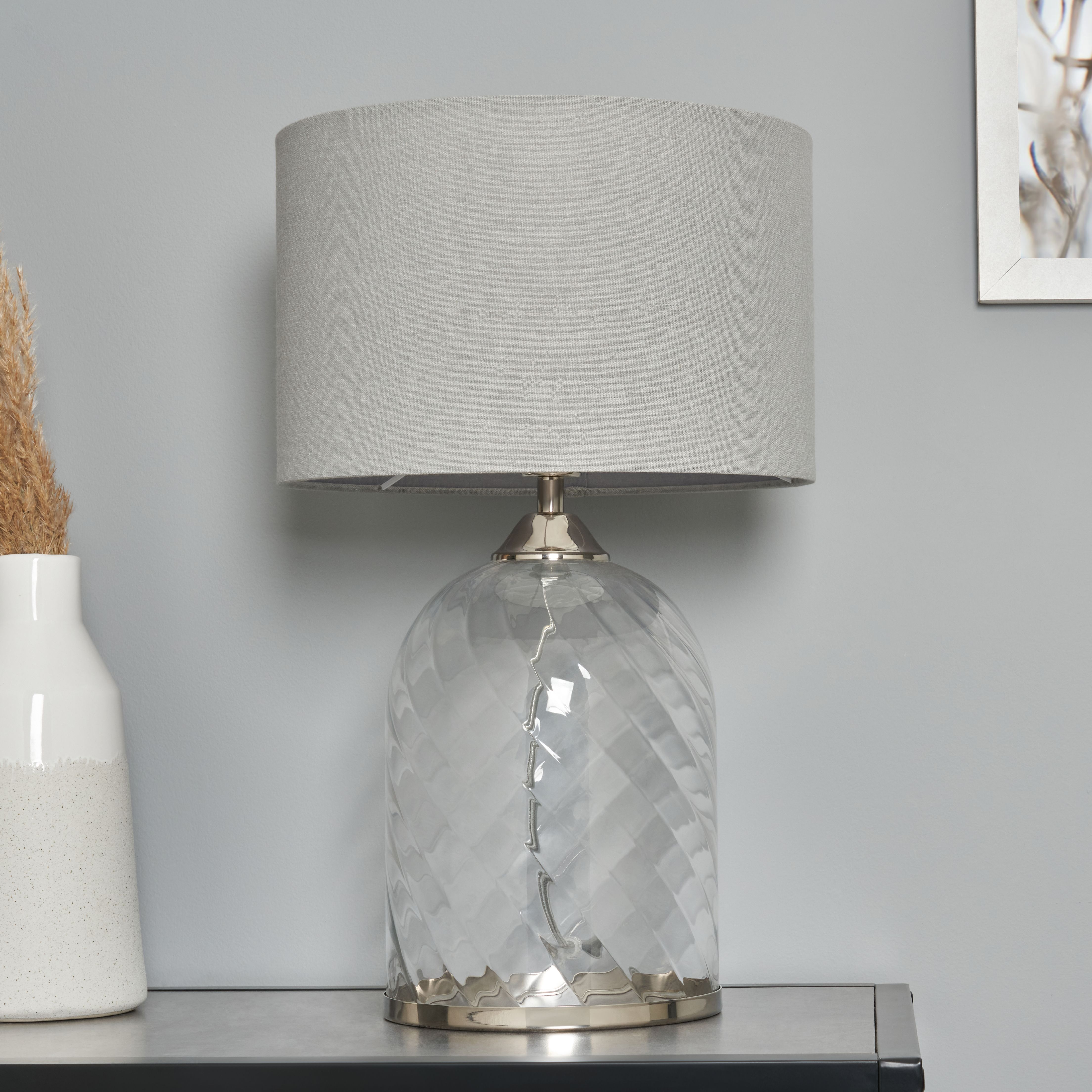 Sasso Swirl Ribbed Glass Base Table Lamp