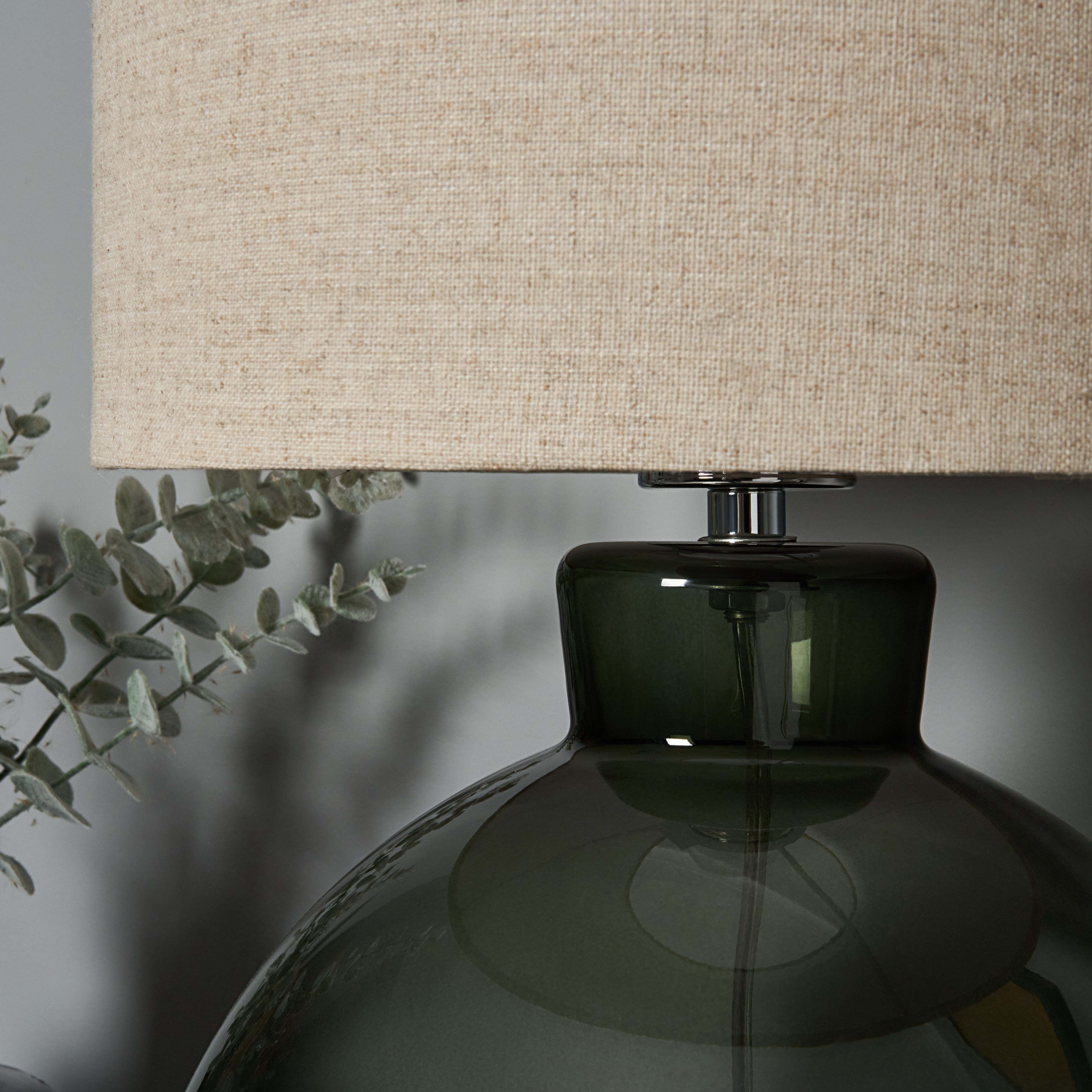 Finla Large Ombre Table Lamp