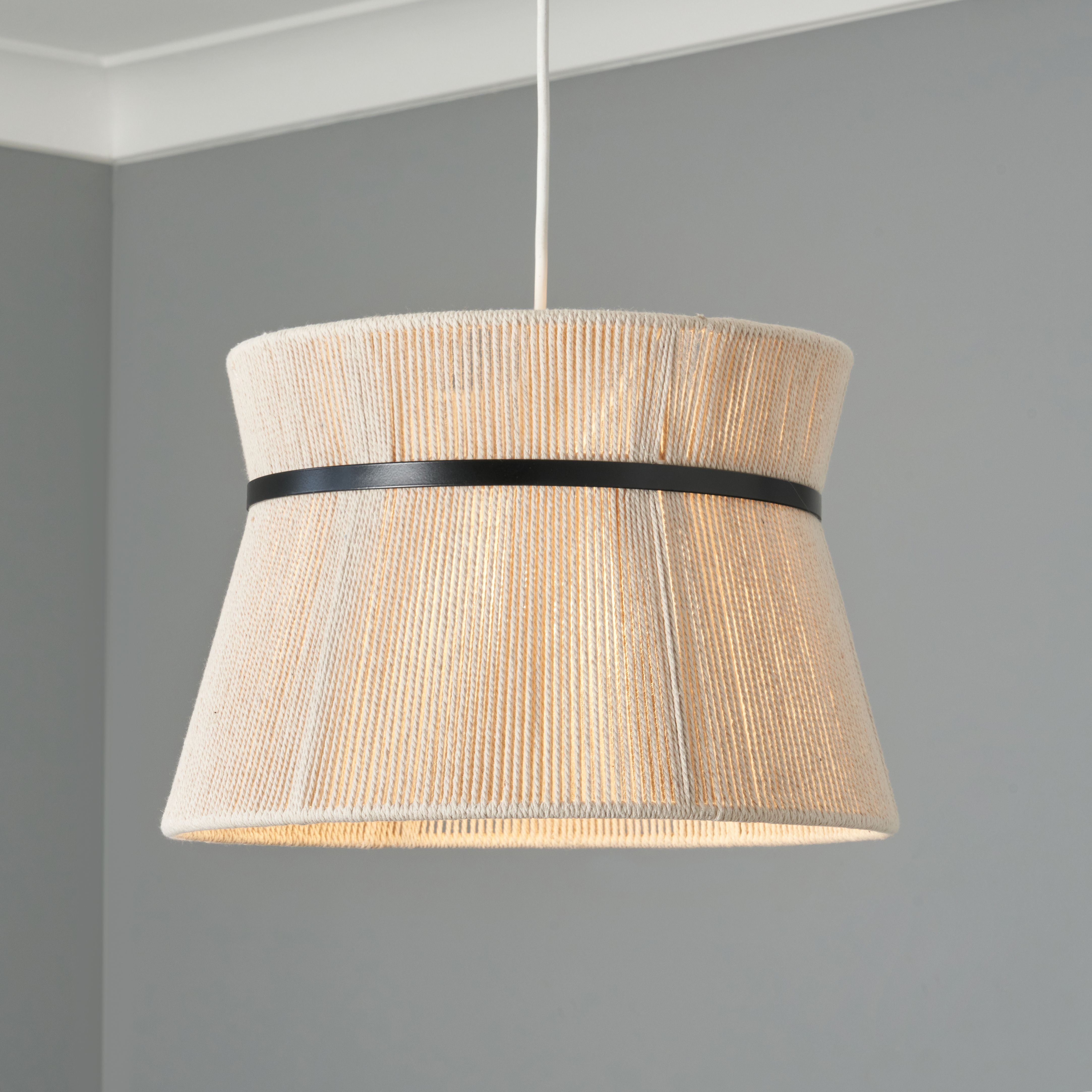 Valdur Wide String Shade - Ivory/Black