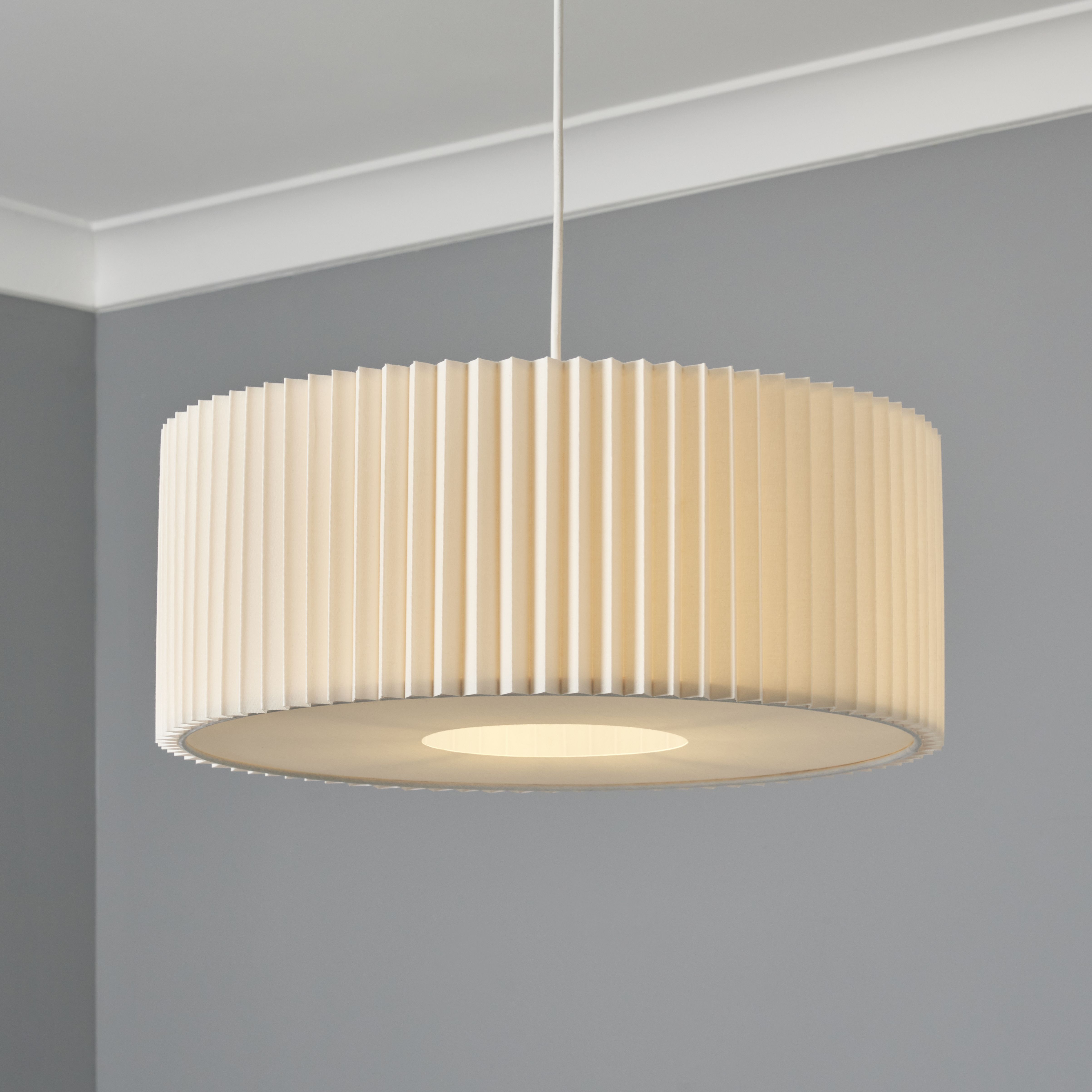 Lagoa Knife Pleated Easy Fit Shade Natural