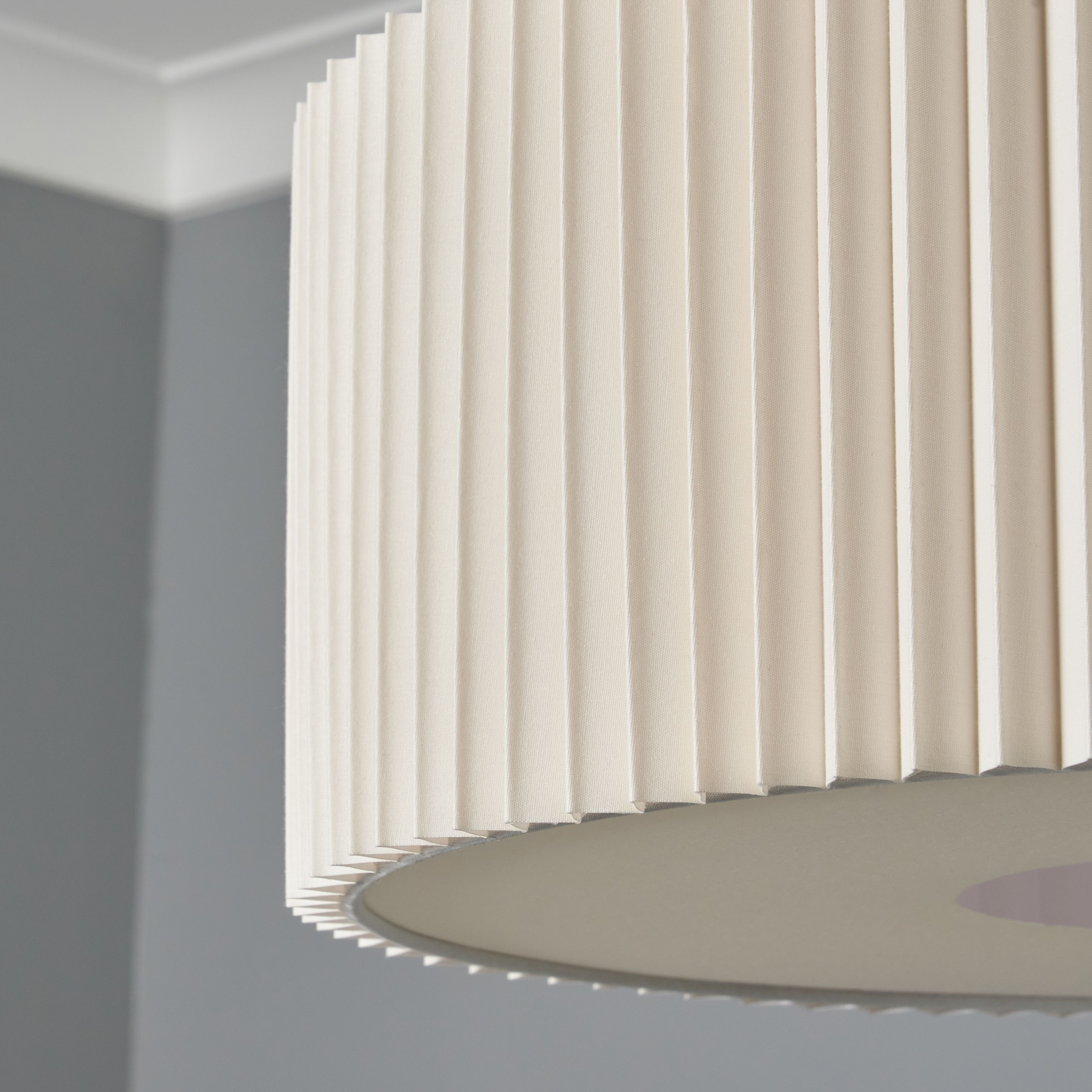 Lagoa Knife Pleated Easy Fit Shade Natural