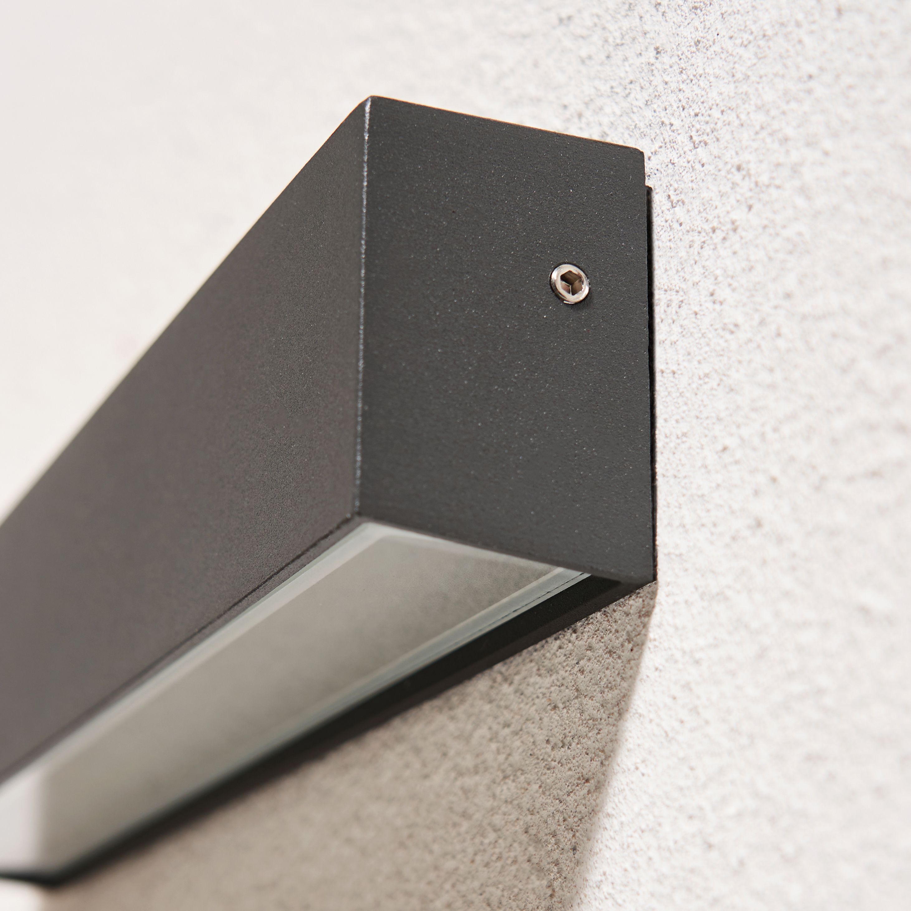 Brutet 10W LED Linear Wall Light