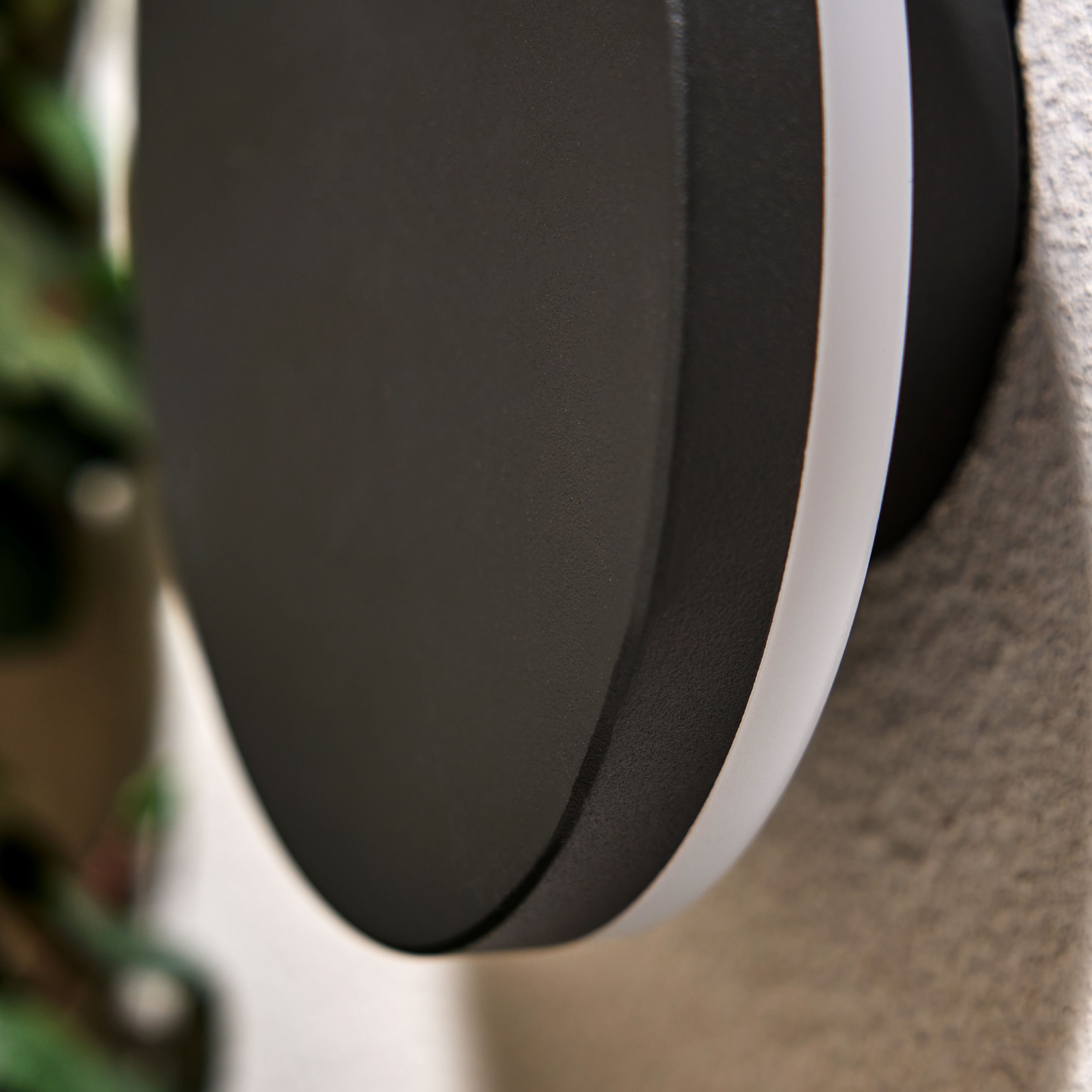 Queira Circular LED Wall Light - Back Lit