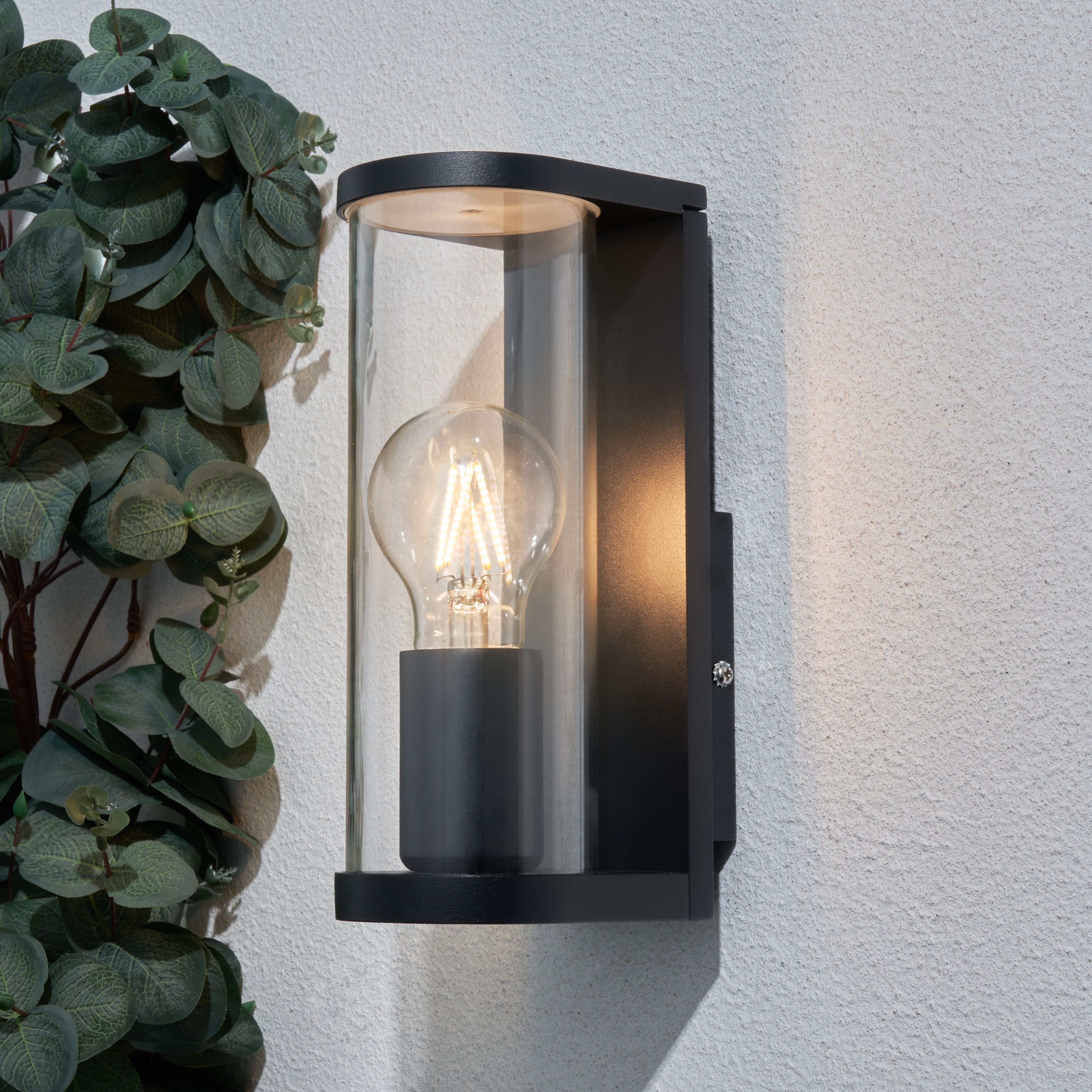 Lamar Aluminium Outdoor Wall Lantern IP44