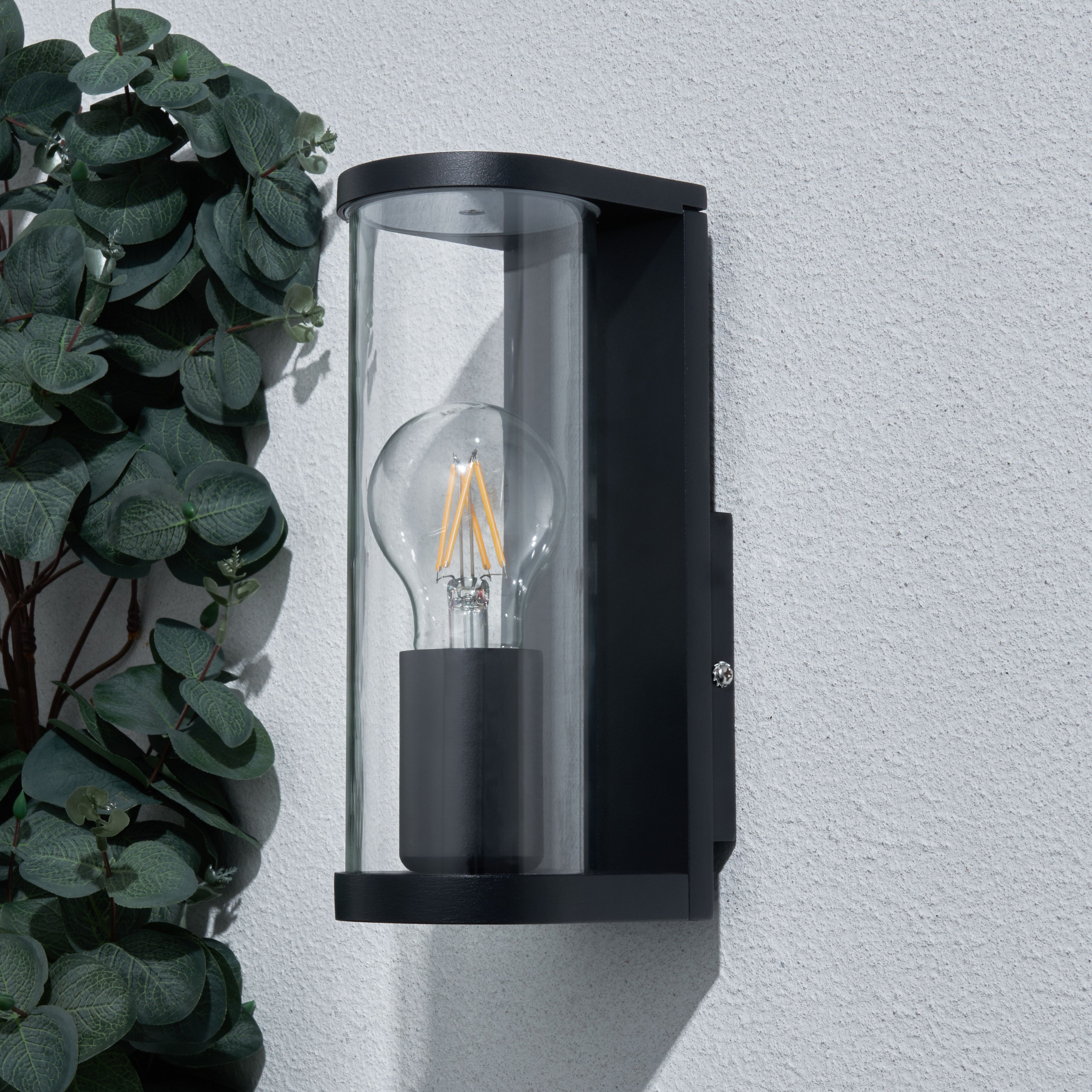 Lamar Aluminium Outdoor Wall Lantern IP44